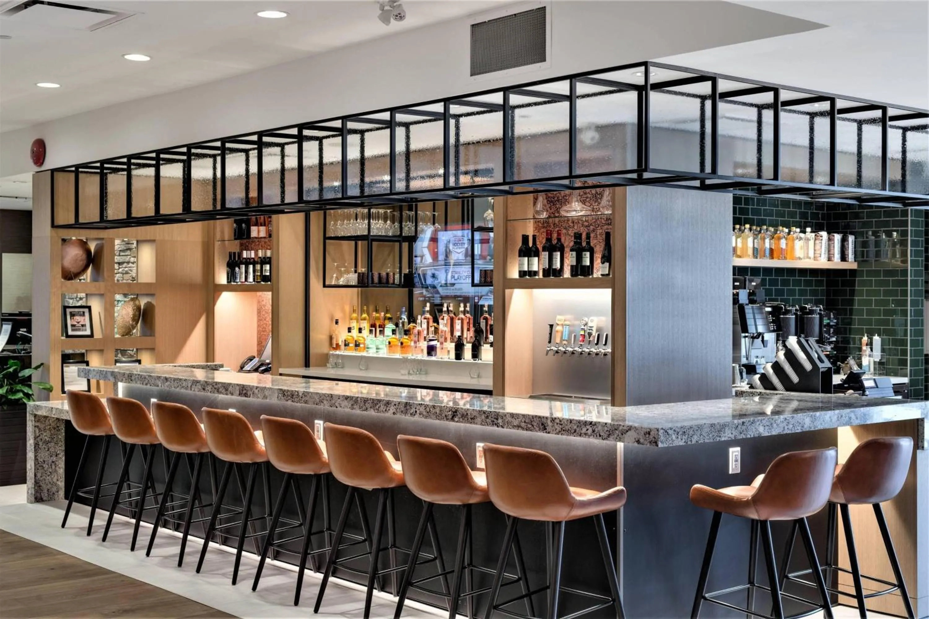 Lounge or bar in Delta Hotels by Marriott Kamloops