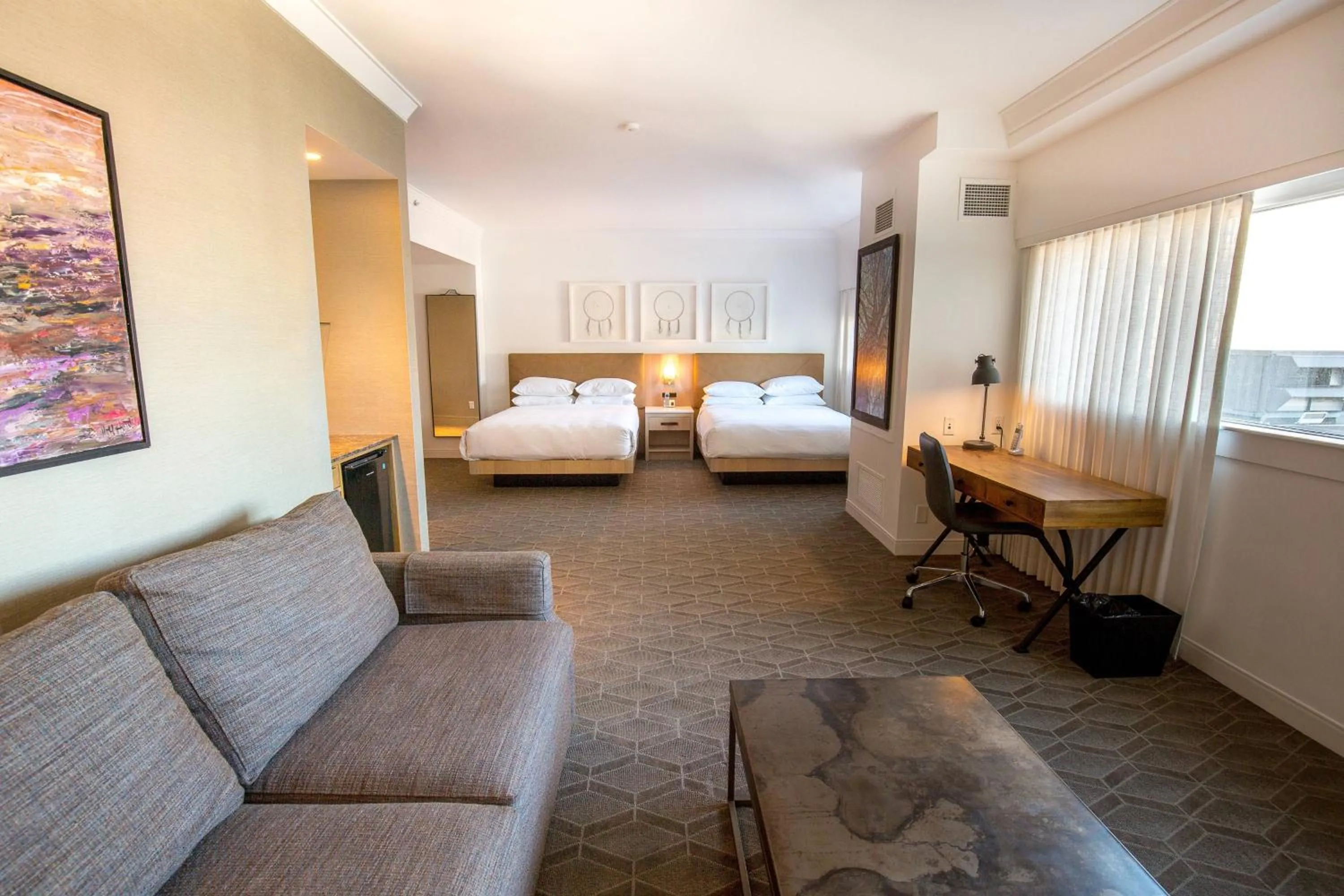 Photo of the whole room, Bed in Delta Hotels by Marriott Kamloops