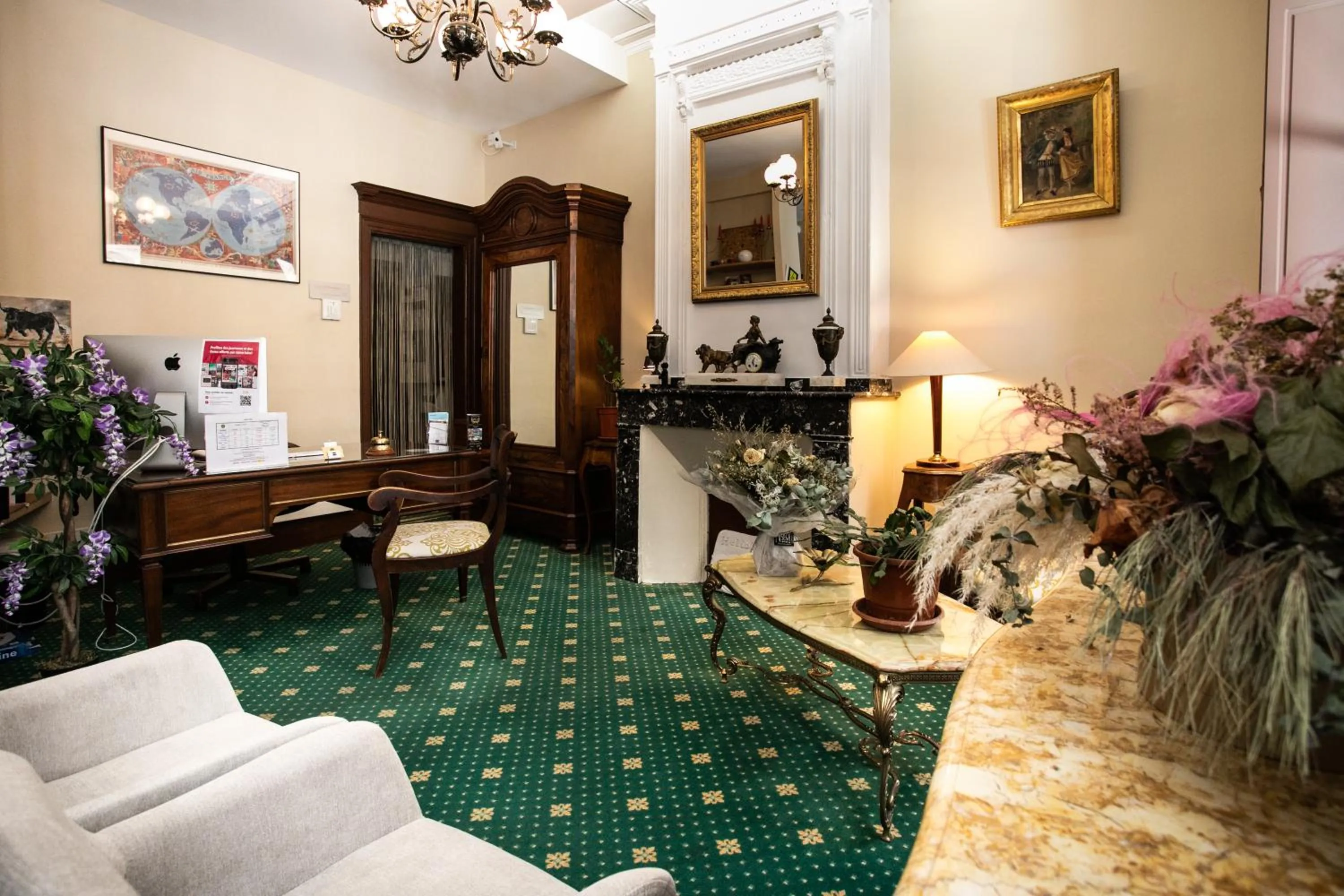 Property building in Hôtel Héliot, Cosy Places by Charme & Caractère