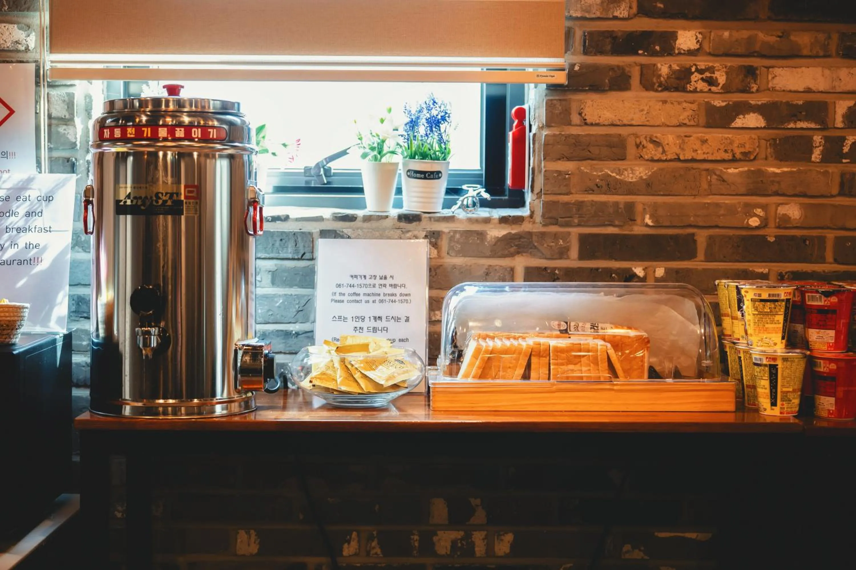 Food and drinks in Hotel Iam