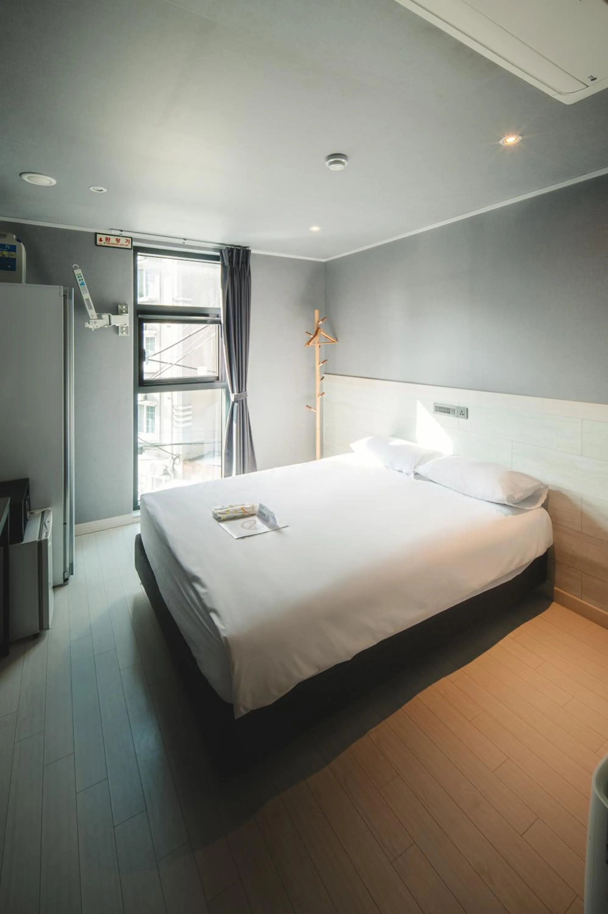 Photo of the whole room, Bed in Hotel Iam