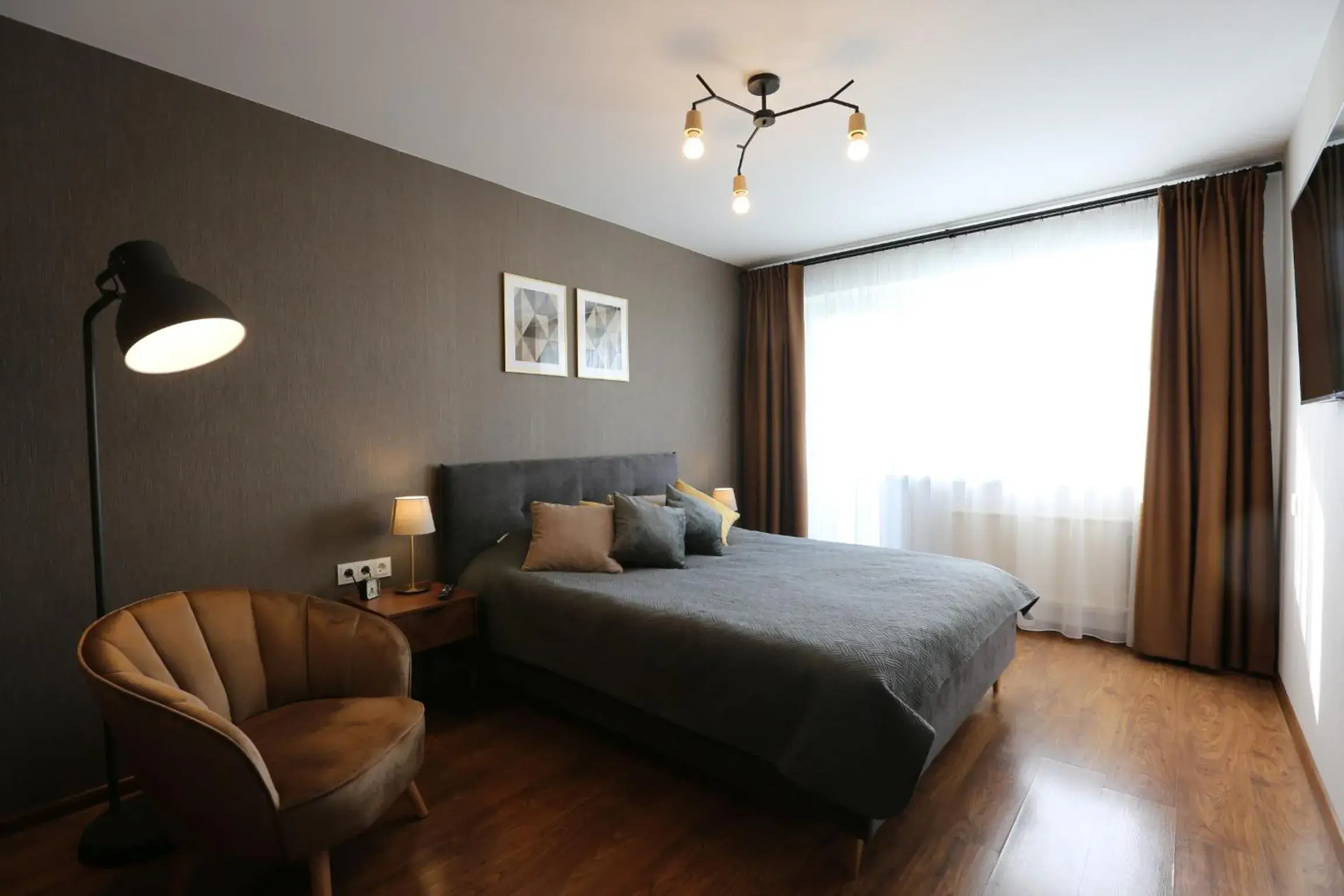 Modern 2 Rooms Apartment Modern 2 Rooms Apartment