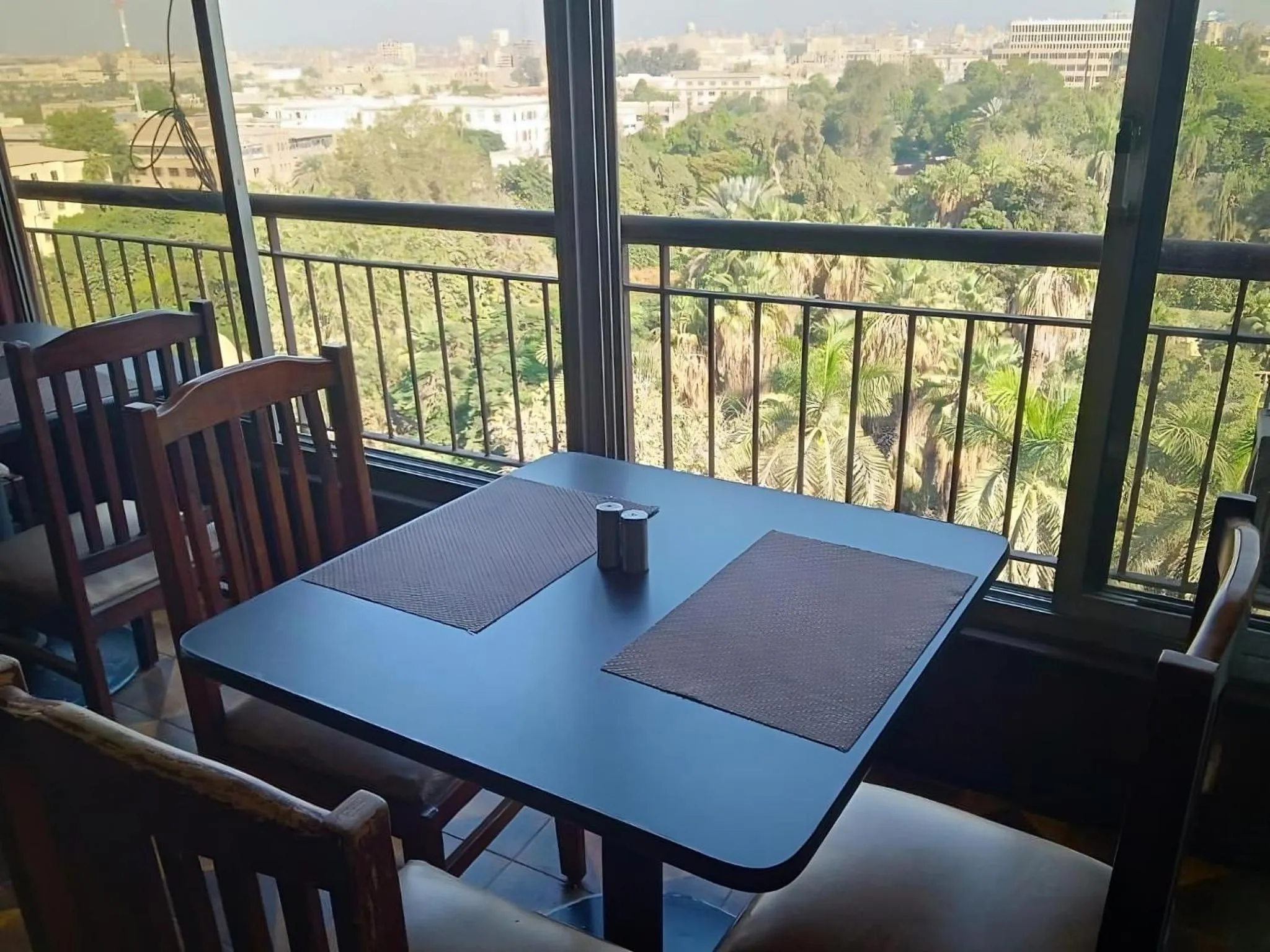 Restaurant/places to eat in St George Hotel Cairo