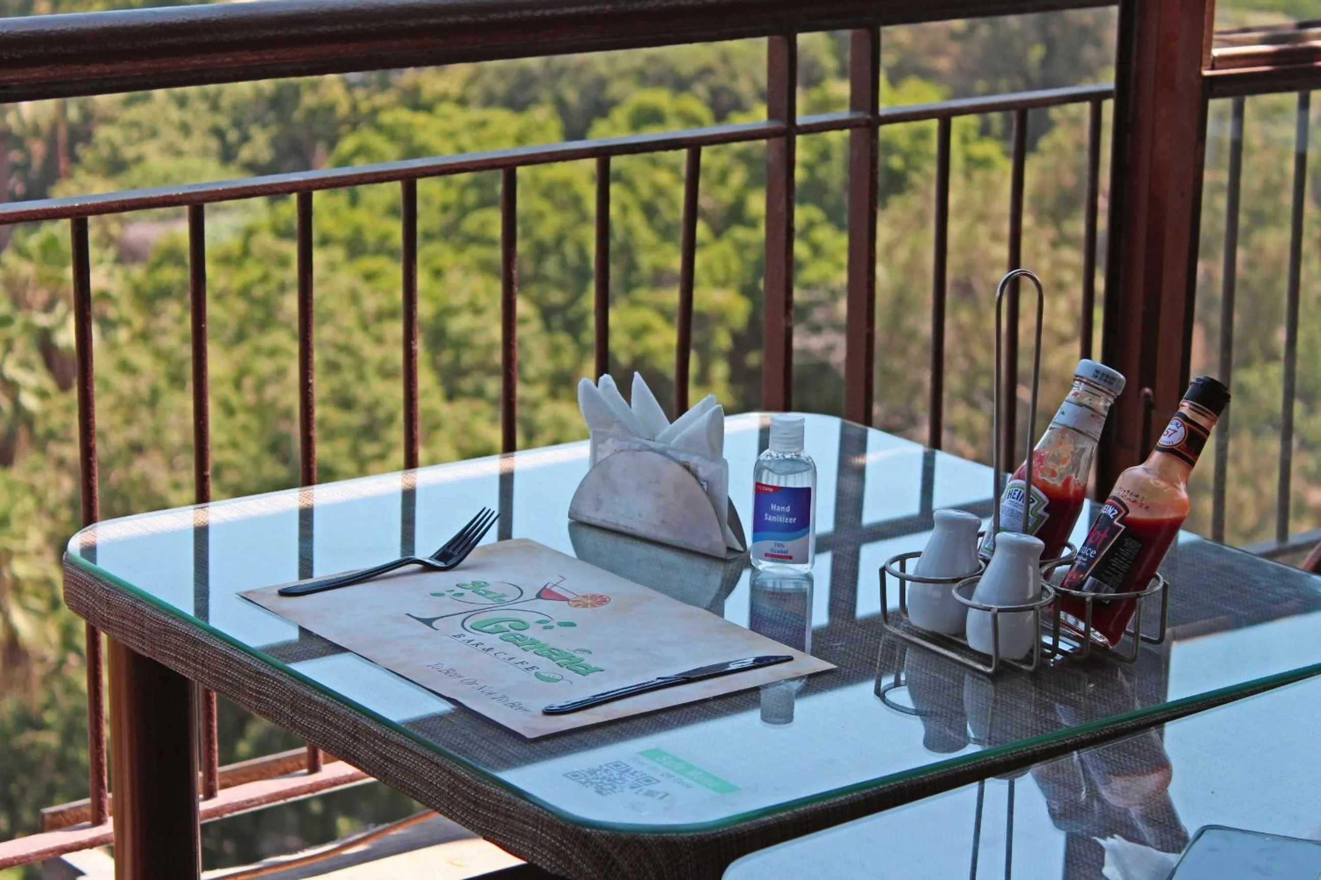 Food and drinks in St George Hotel Cairo