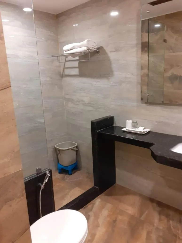 Bathroom in Hotel Silver Oak