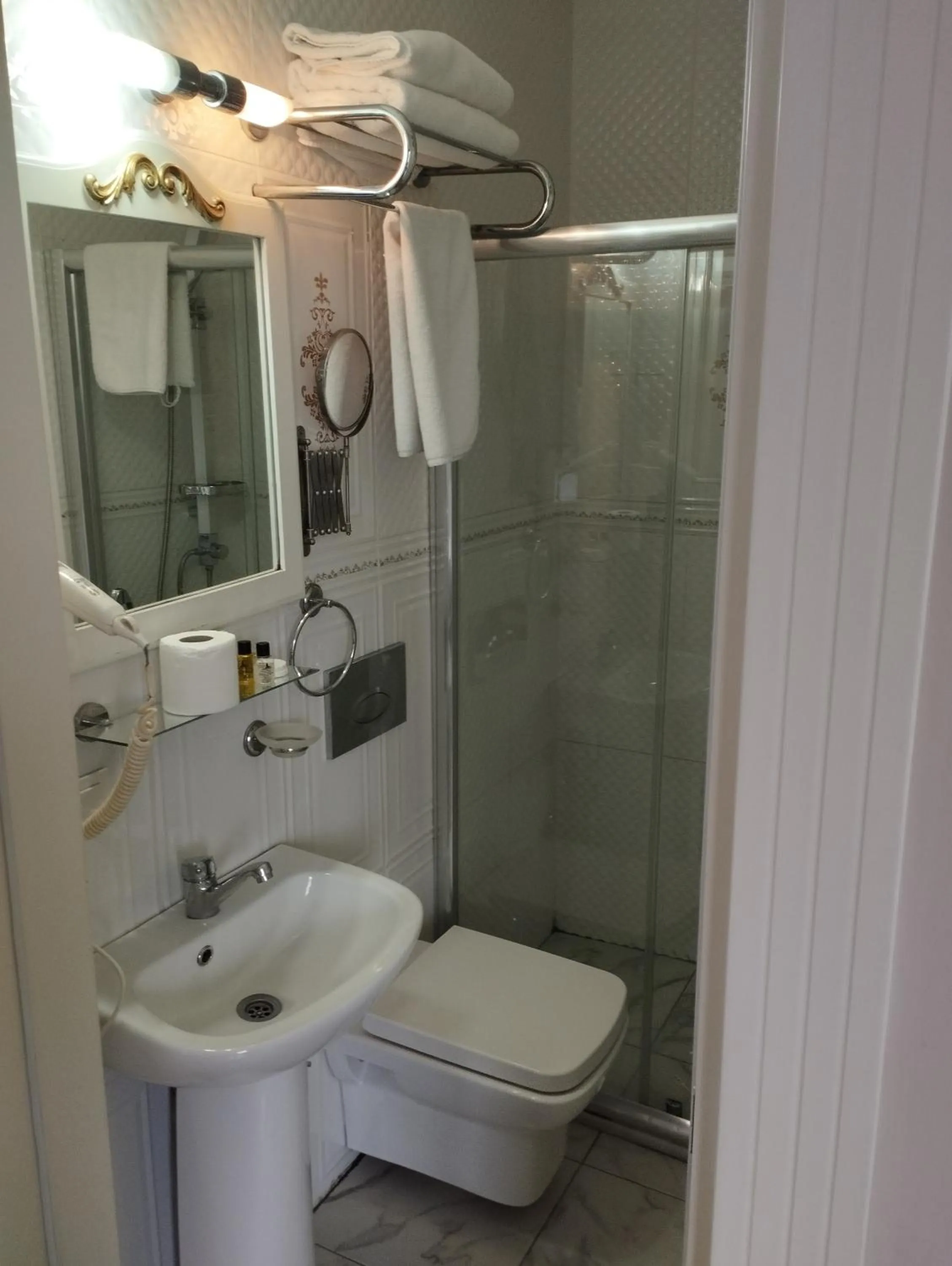 Bathroom in Gulhane Garden Hotel