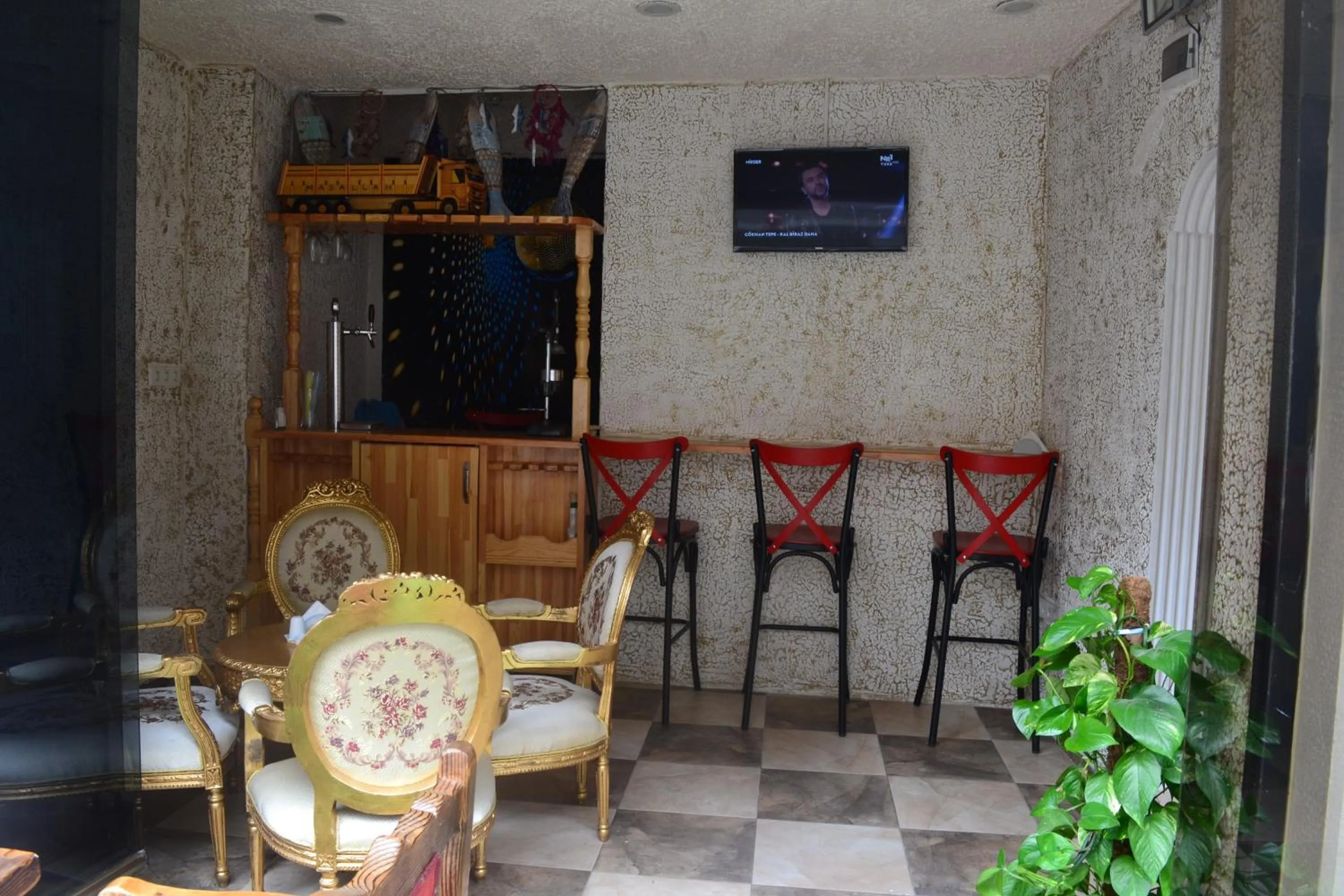 Seating area in Gulhane Garden Hotel