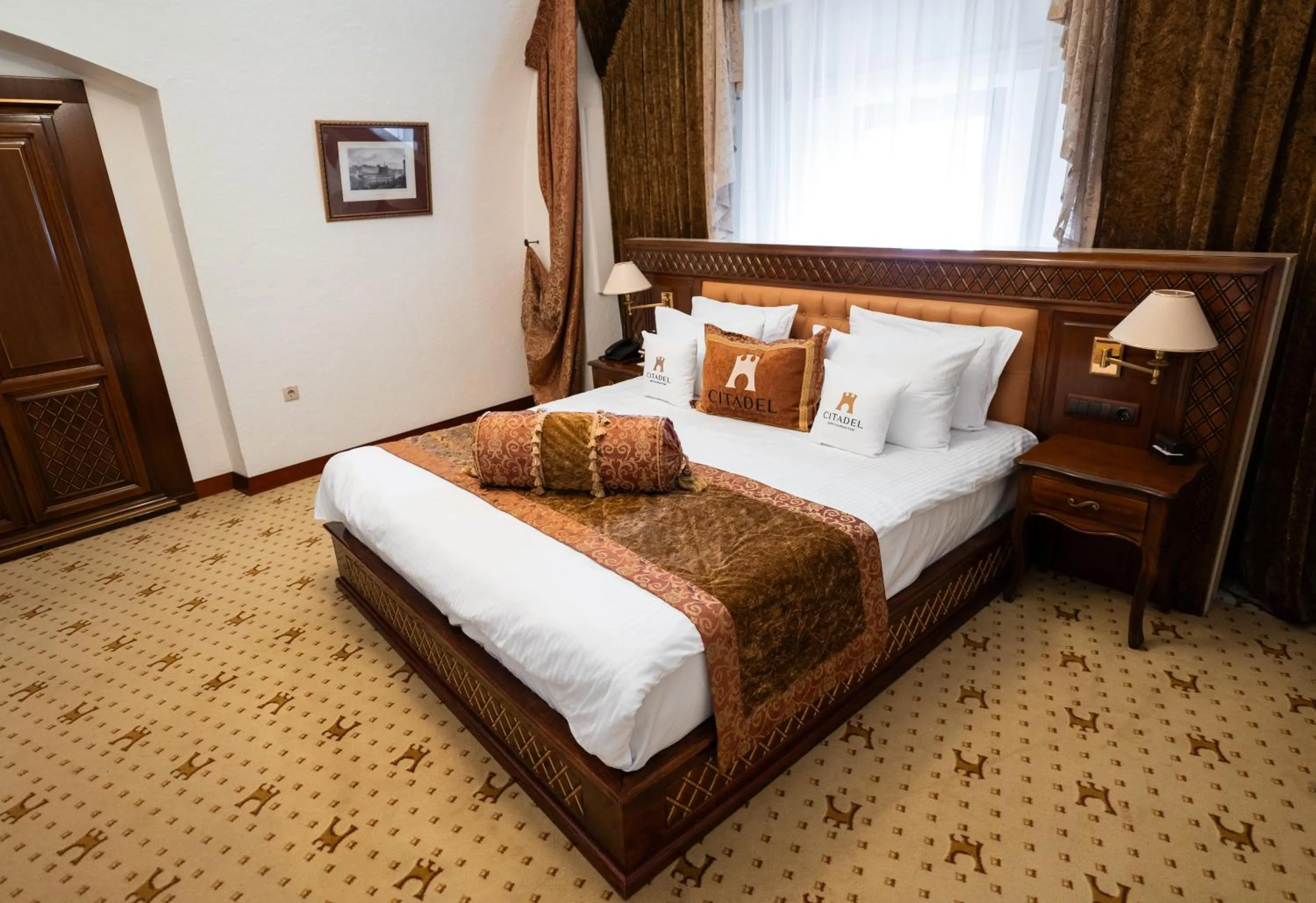 Bed in Citadel Inn Gastro Boutique Hotel - Готель Цитадель Львів