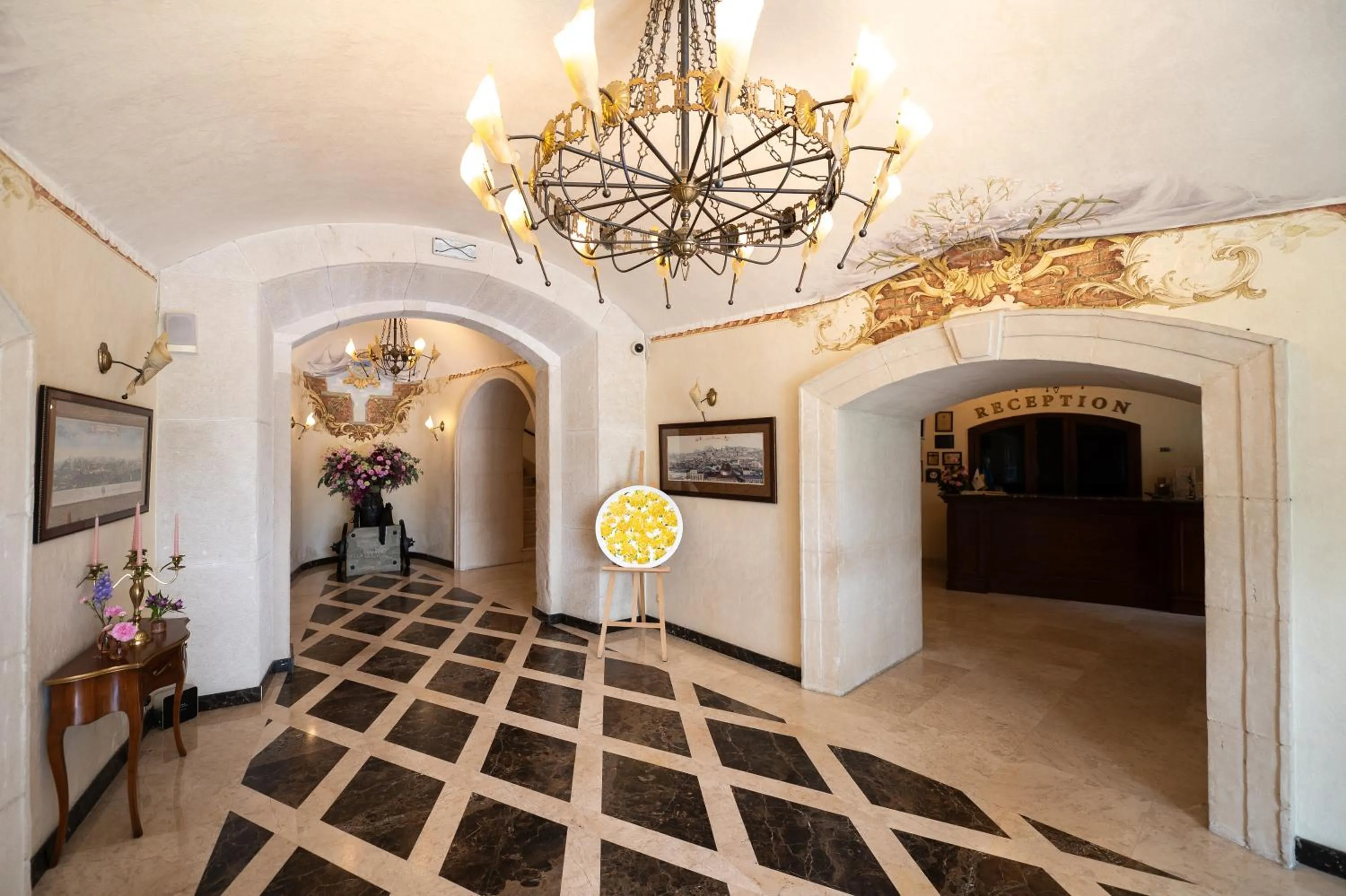 Lobby or reception in Citadel Inn Gastro Boutique Hotel - Готель Цитадель Львів