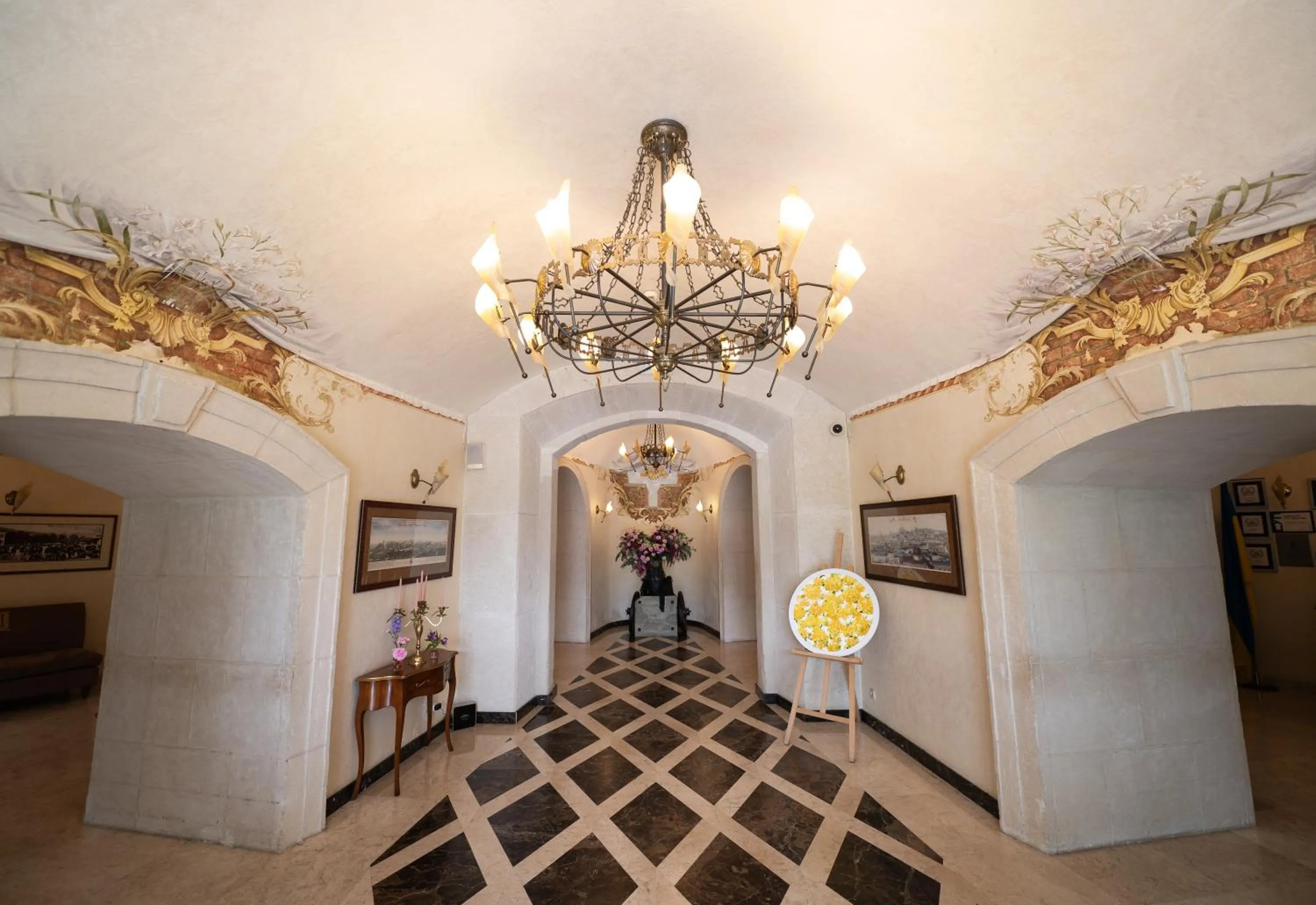 Lobby or reception in Citadel Inn Gastro Boutique Hotel - Готель Цитадель Львів