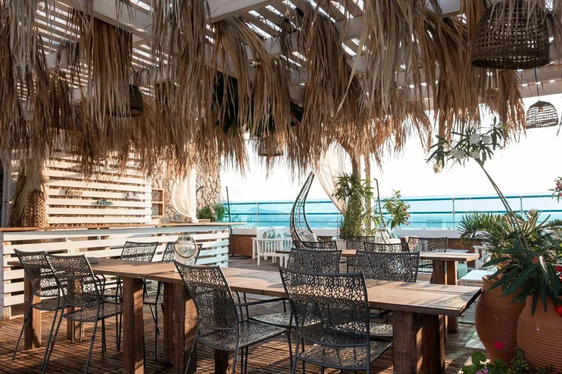 Restaurant/places to eat in Hotel Parthenon Rodos city Restaurant/places to eat in Hotel Parthenon Rodos city