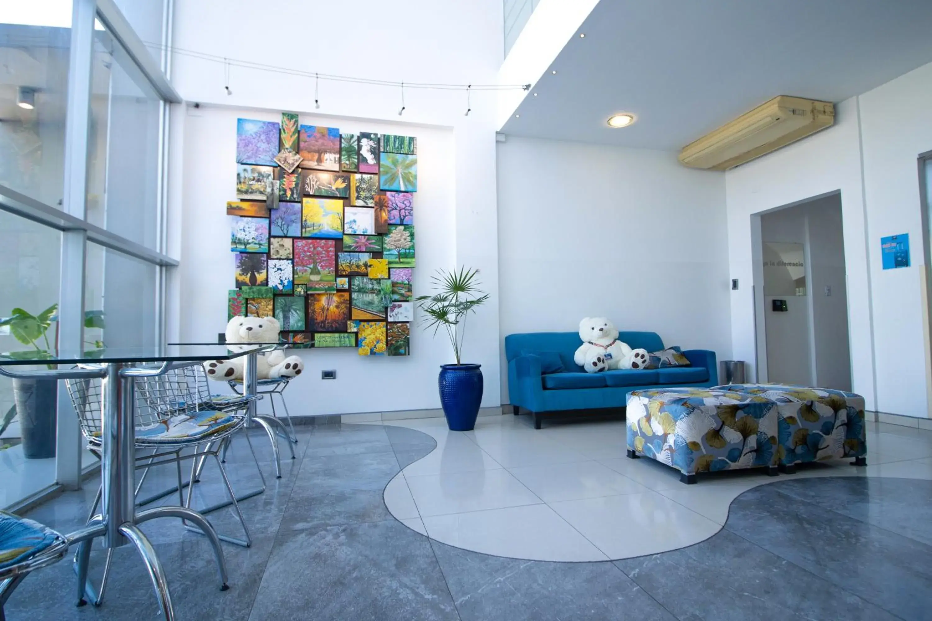 Lobby or reception in Hotel LP Santa Cruz Centro Lobby or reception in Hotel LP Santa Cruz Centro