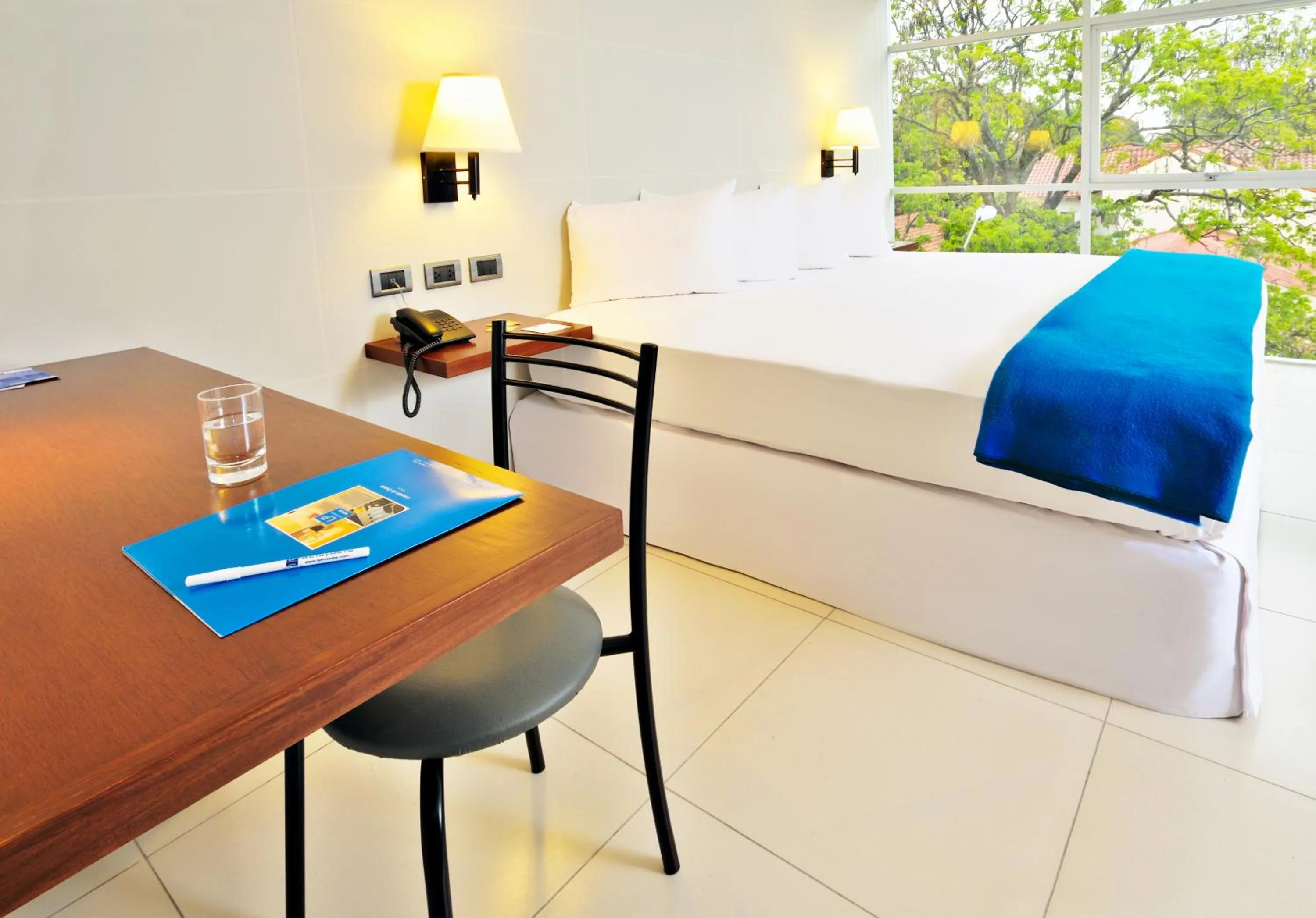 Bed in Hotel LP Santa Cruz Centro