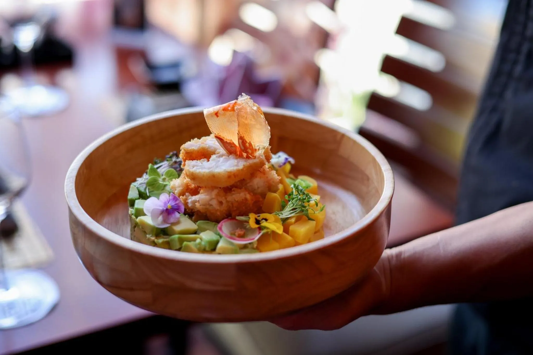 Restaurant/places to eat in Crowne Plaza Jeddah by IHG