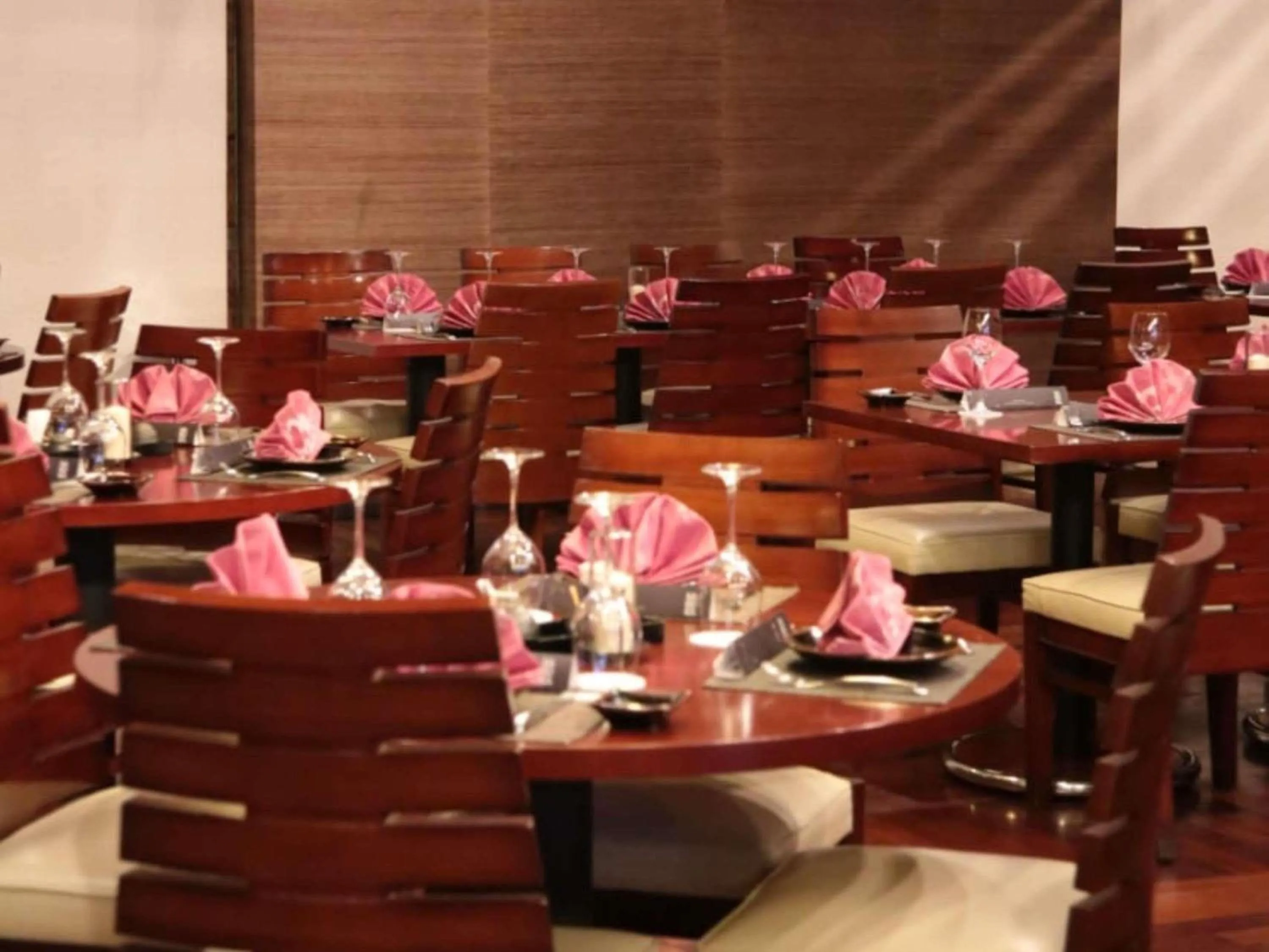 Restaurant/places to eat in Swissotel Jeddah Al Hamra