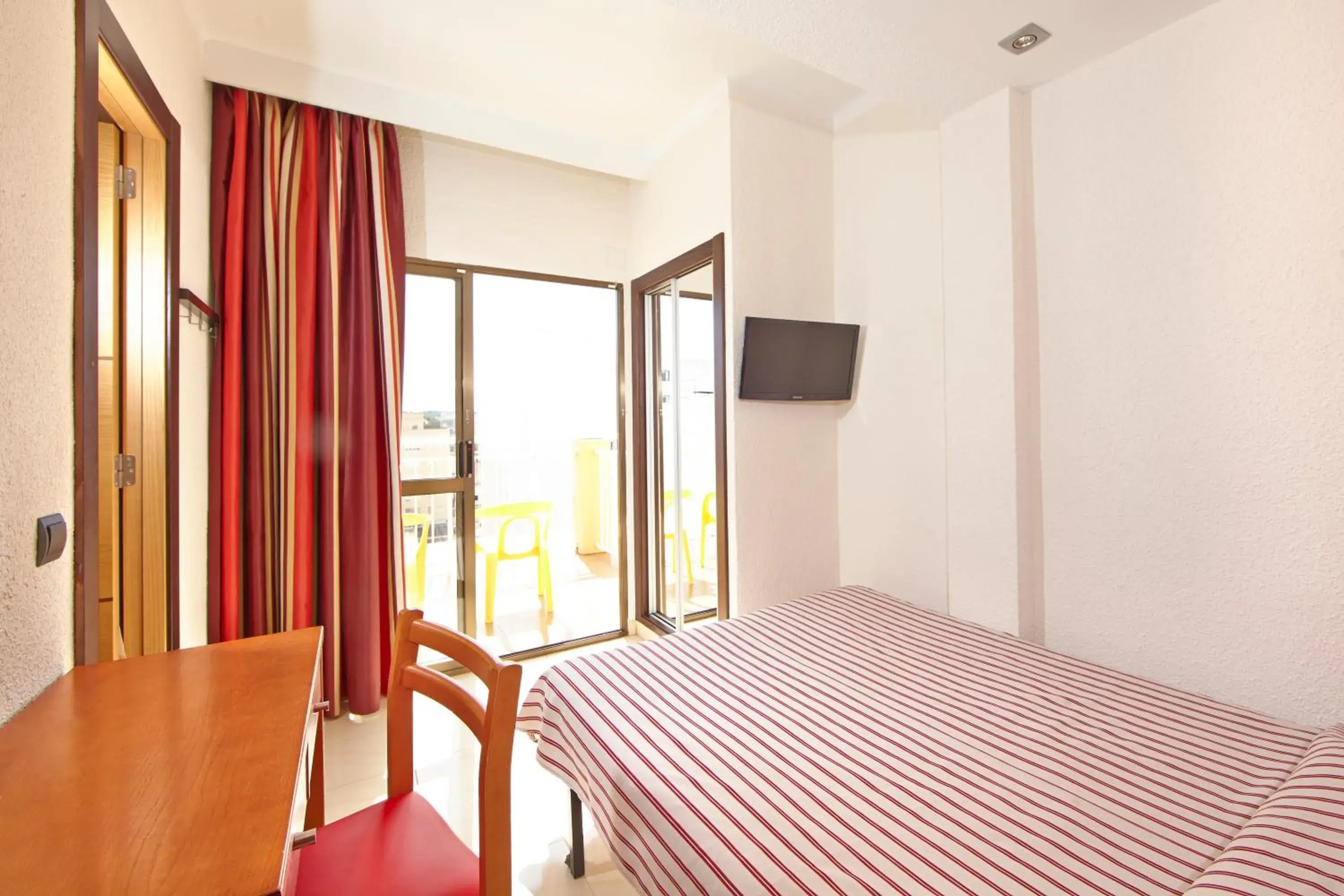 Single Room in MLL Caribbean Bay Single Room in MLL Caribbean Bay