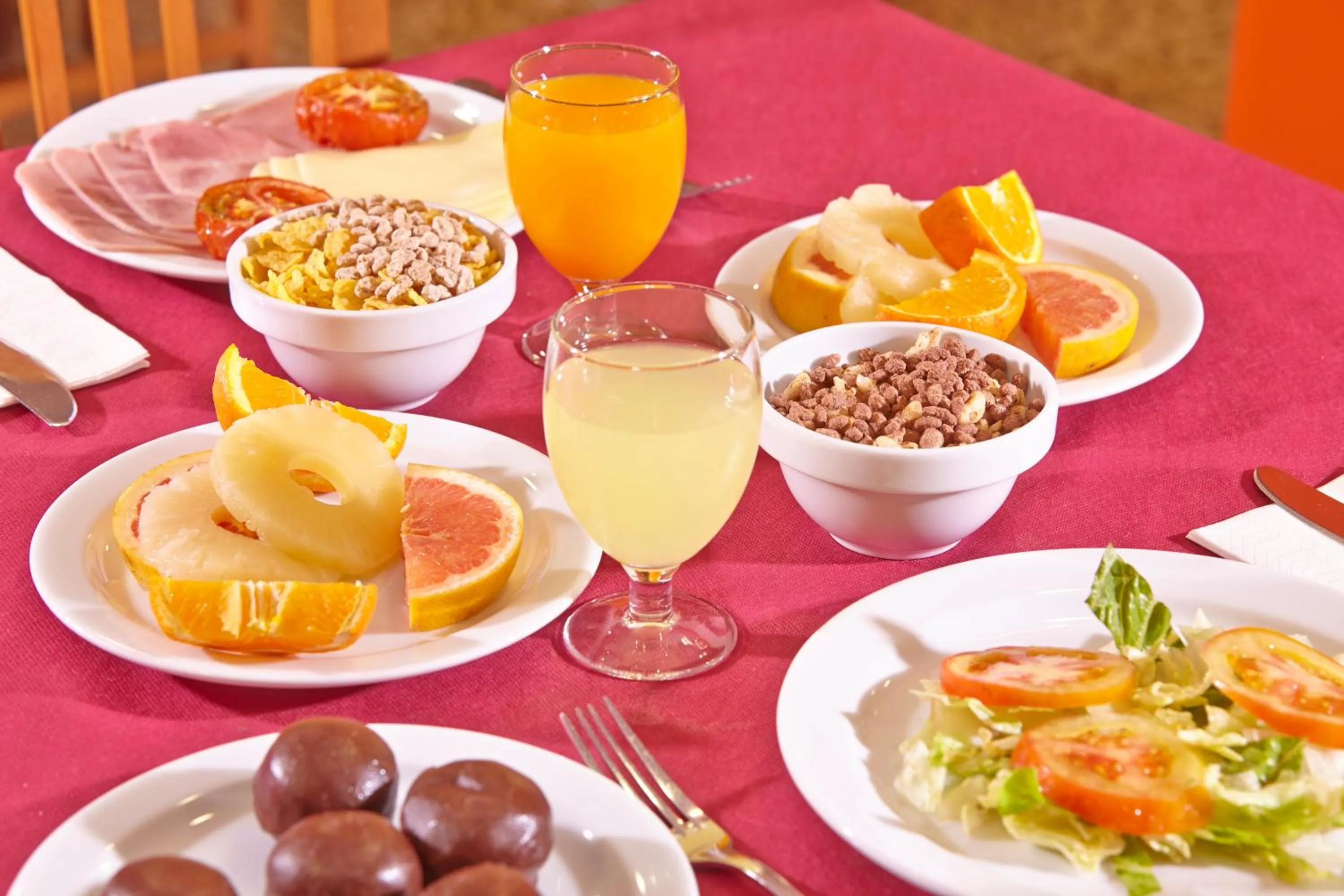 Breakfast in MLL Caribbean Bay