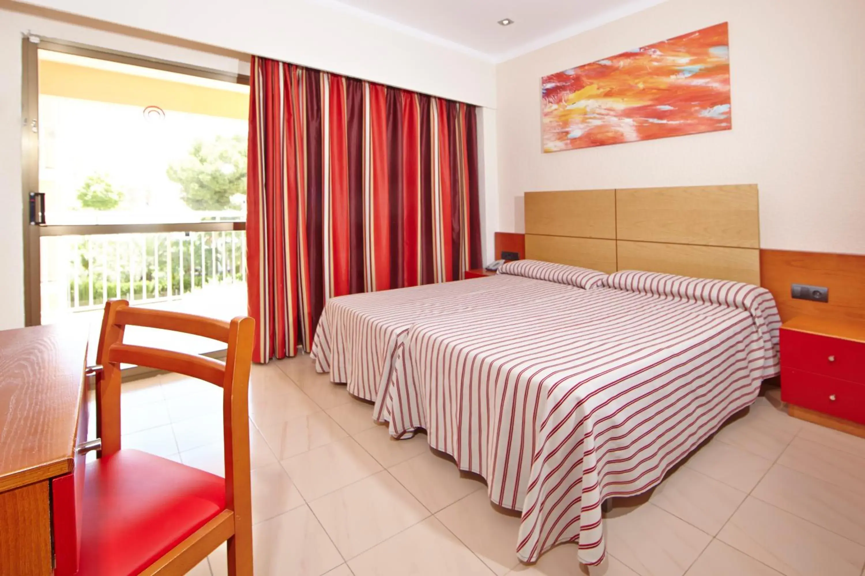 Bed in MLL Caribbean Bay Bed in MLL Caribbean Bay