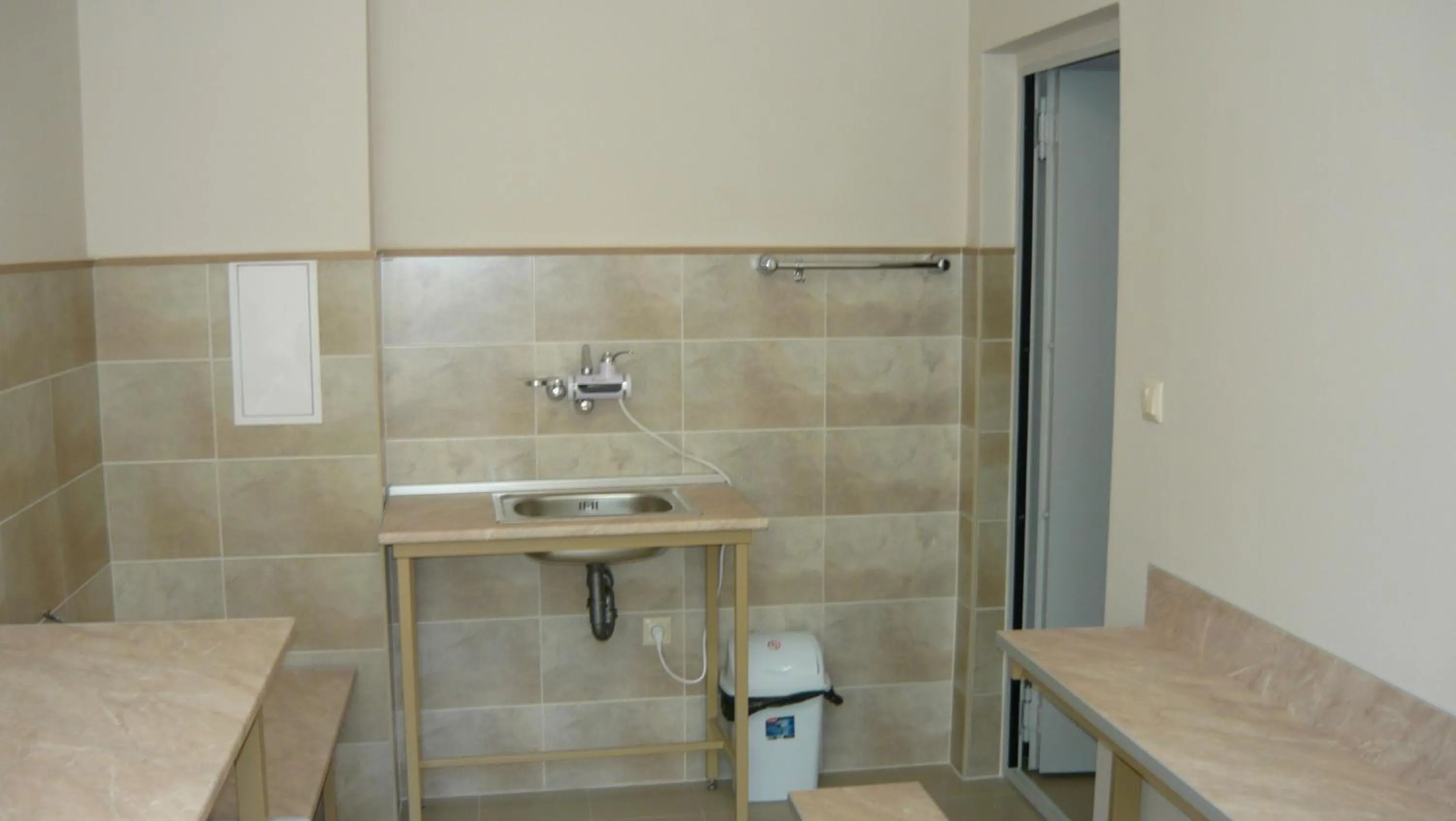 Kitchen or kitchenette in Hostel Penev