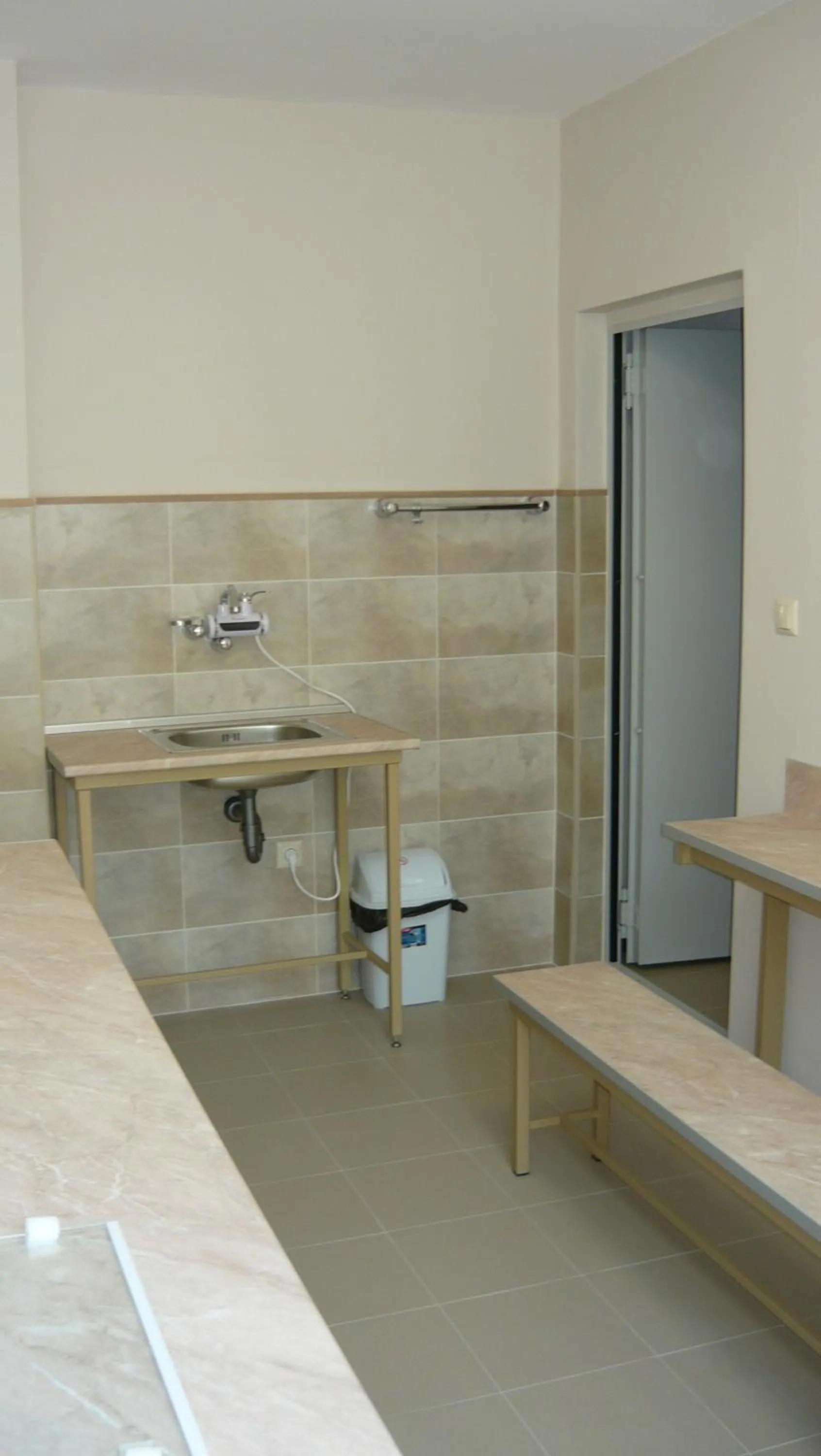Kitchen or kitchenette in Hostel Penev