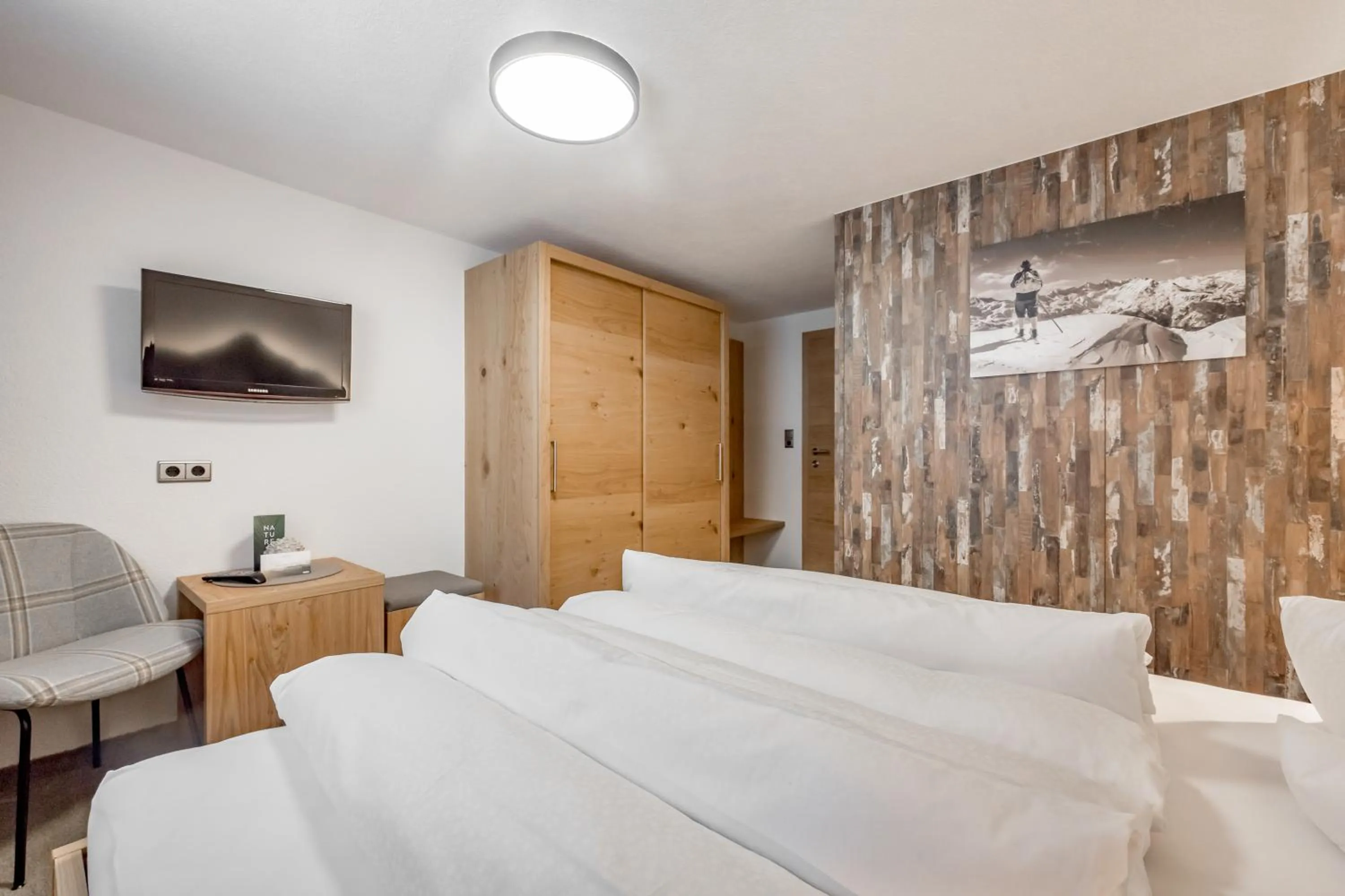 Bed in Hotel Sportpension Carinthia