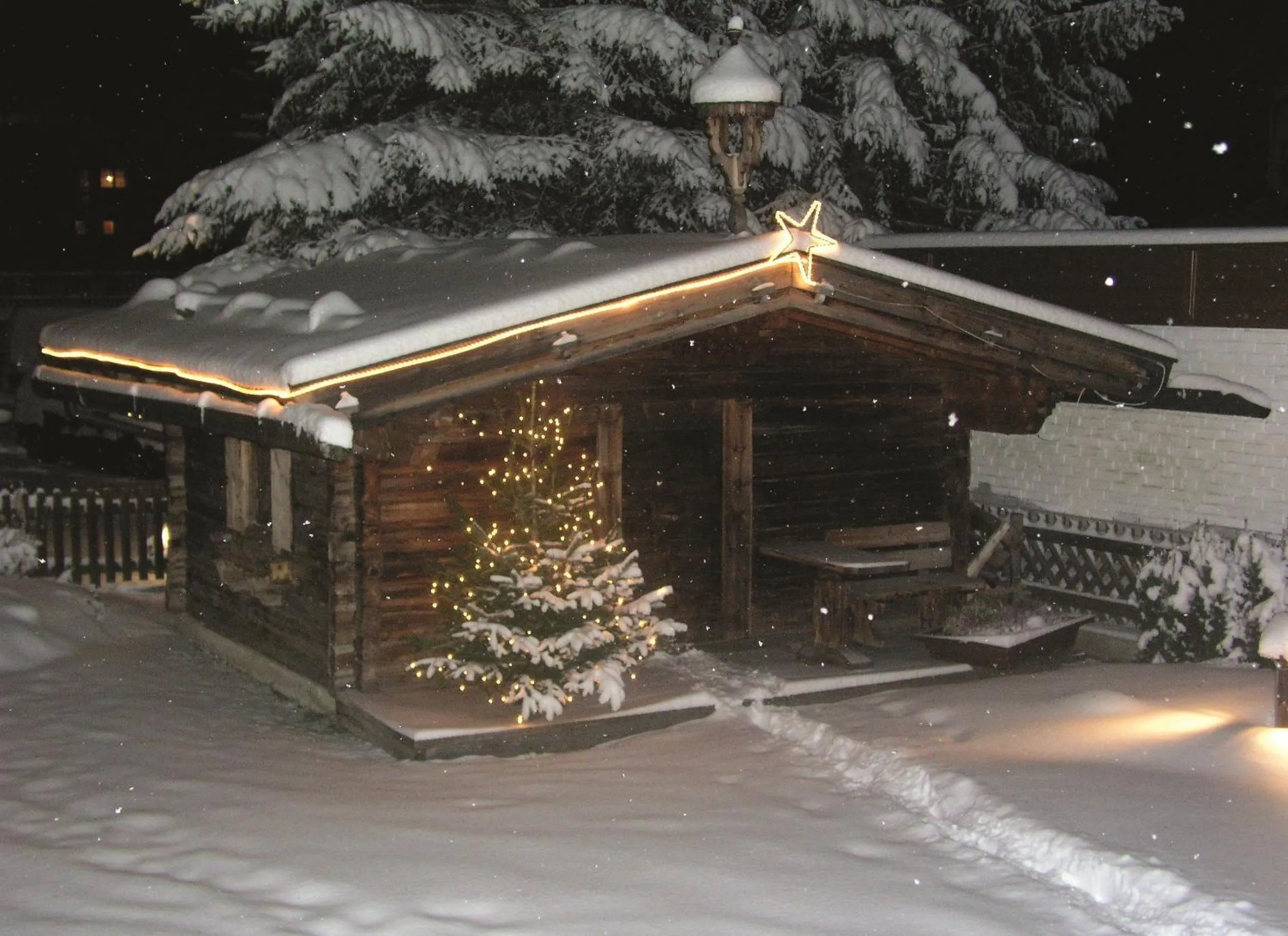 Garden view in Hotel Sportpension Carinthia