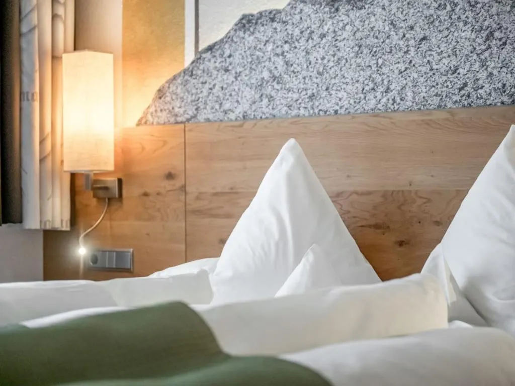 Bed in Hotel Sportpension Carinthia