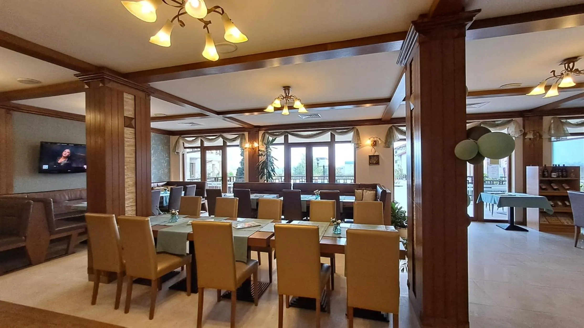 Restaurant/places to eat in Relax Holiday Complex & Spa