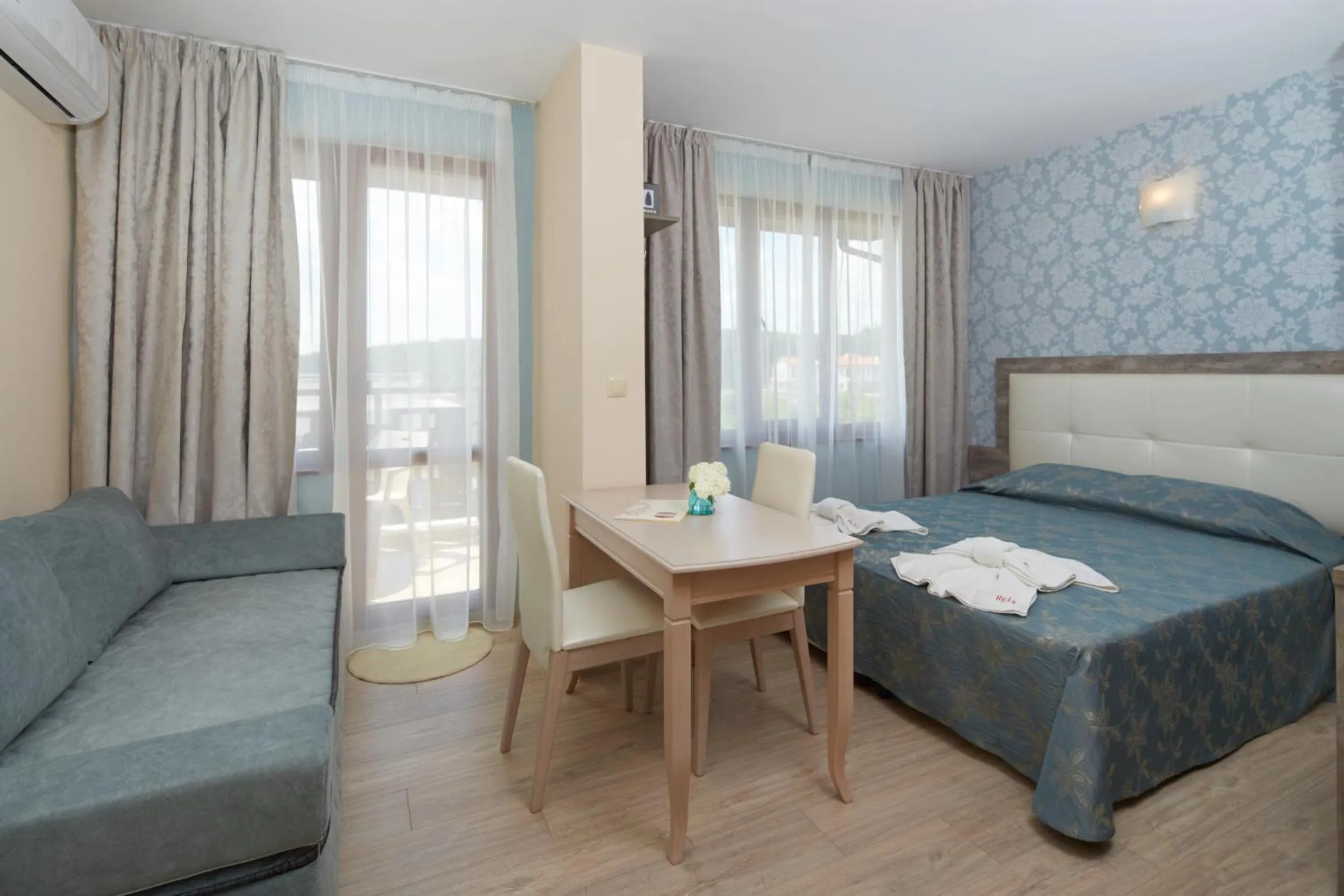 Photo of the whole room, Bed in Relax Holiday Complex & Spa