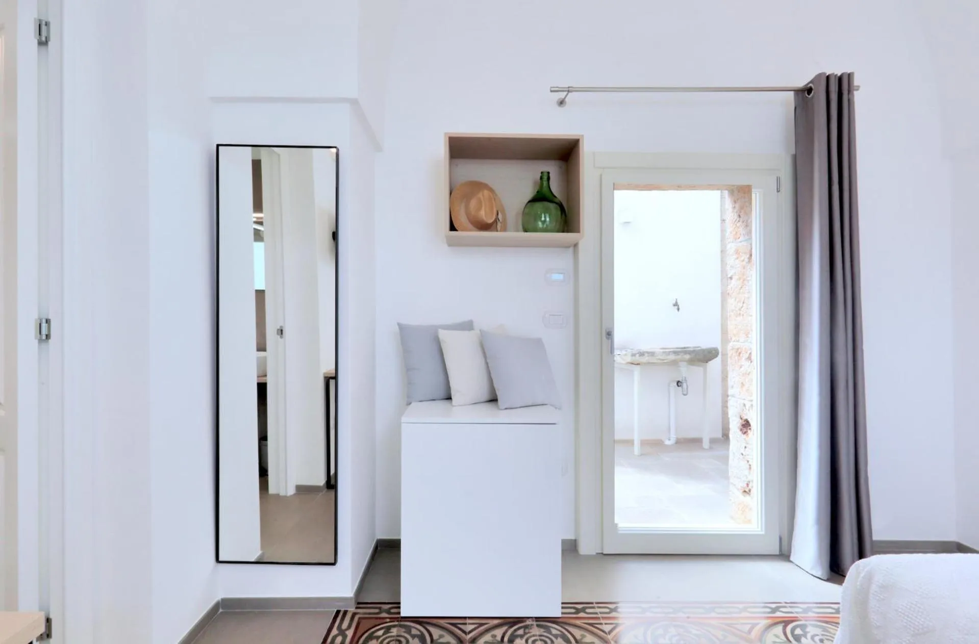 Garden view, Bed in Pietra Pesara