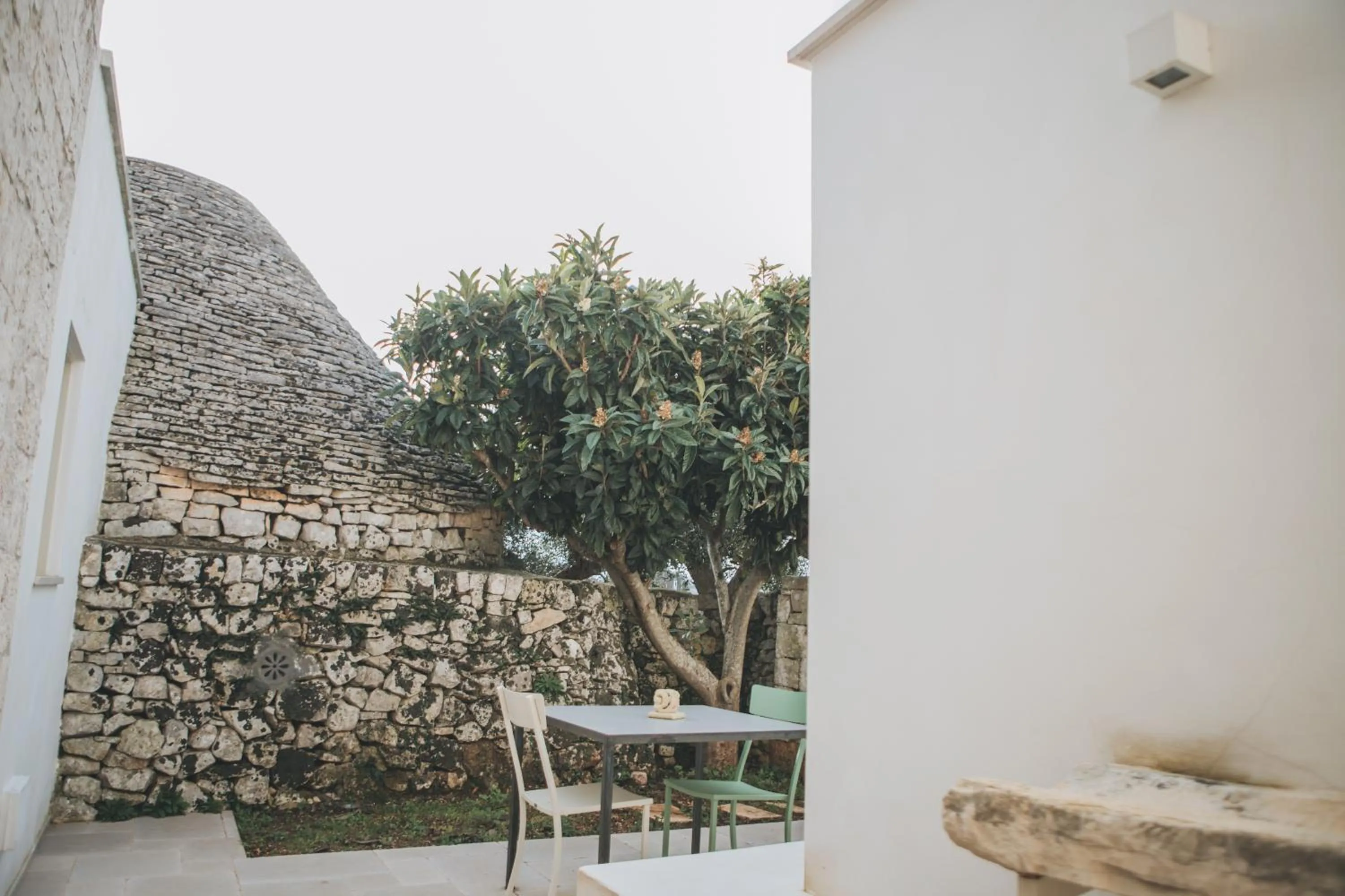 Patio in Pietra Pesara