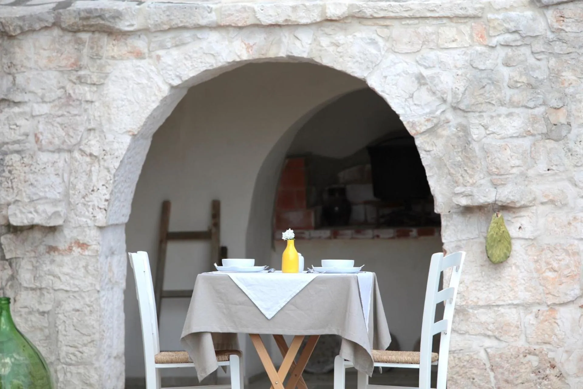 Decorative detail in Pietra Pesara