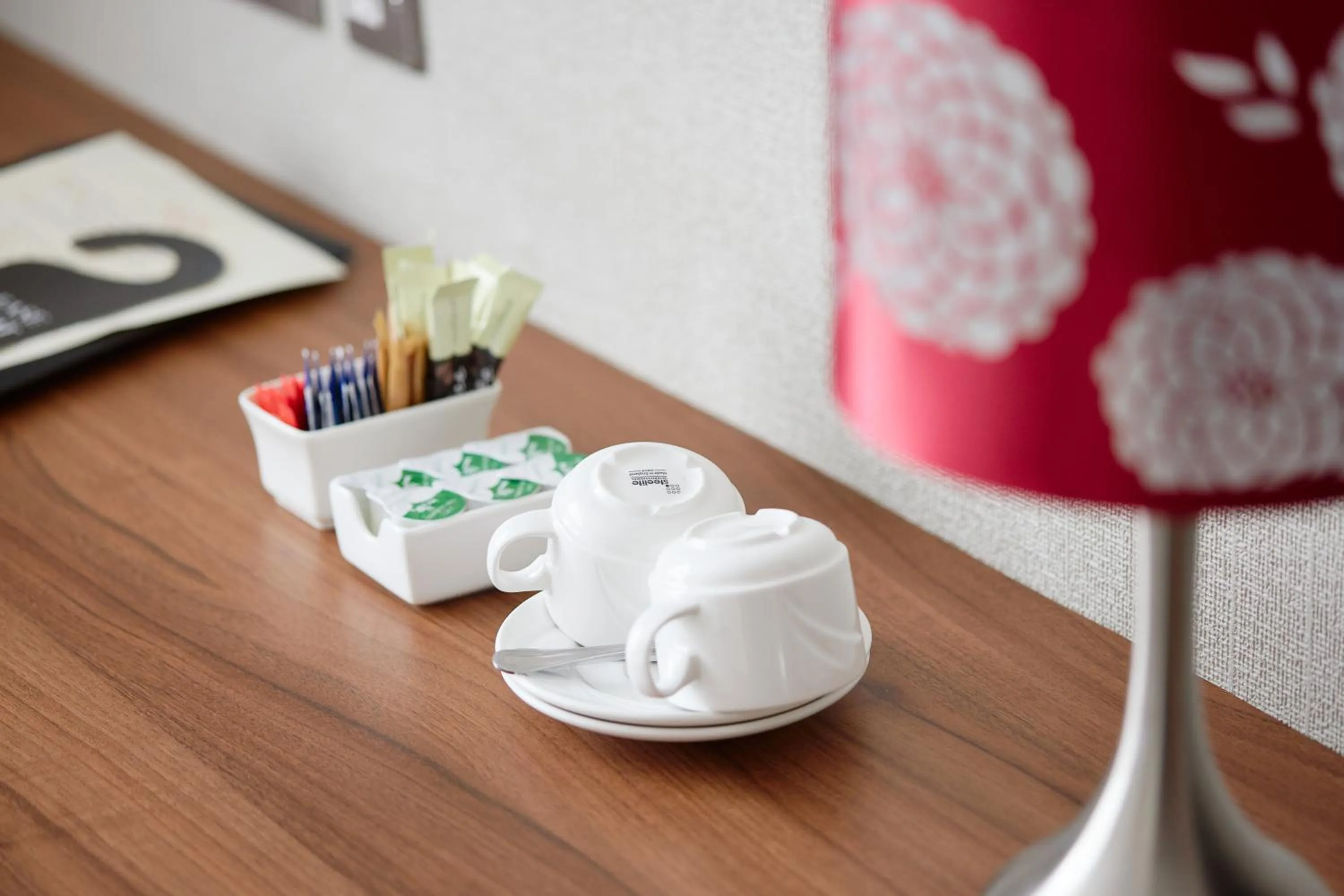 Coffee/tea facilities in Alma Lodge Hotel