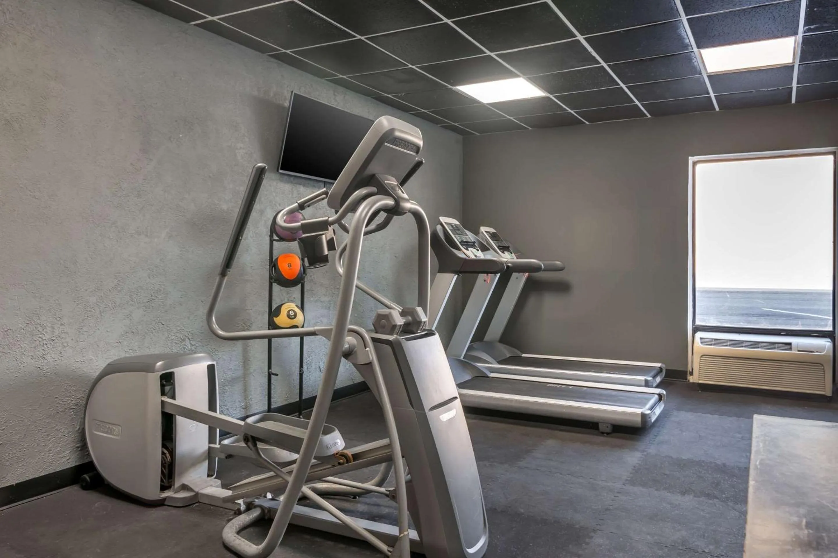 Fitness centre/facilities in MainStay Suites Springfield IL
