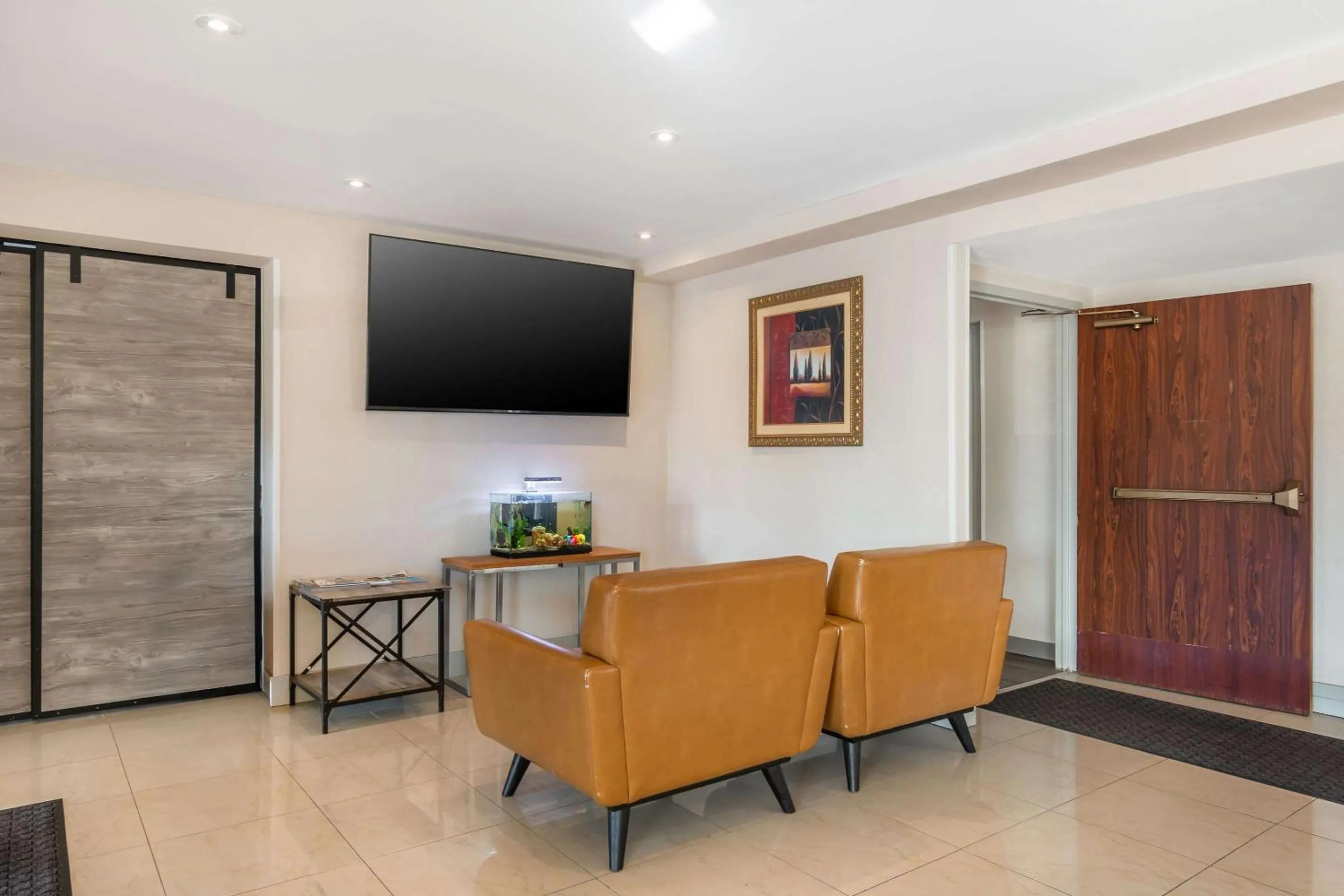 Lobby or reception in MainStay Suites Springfield IL