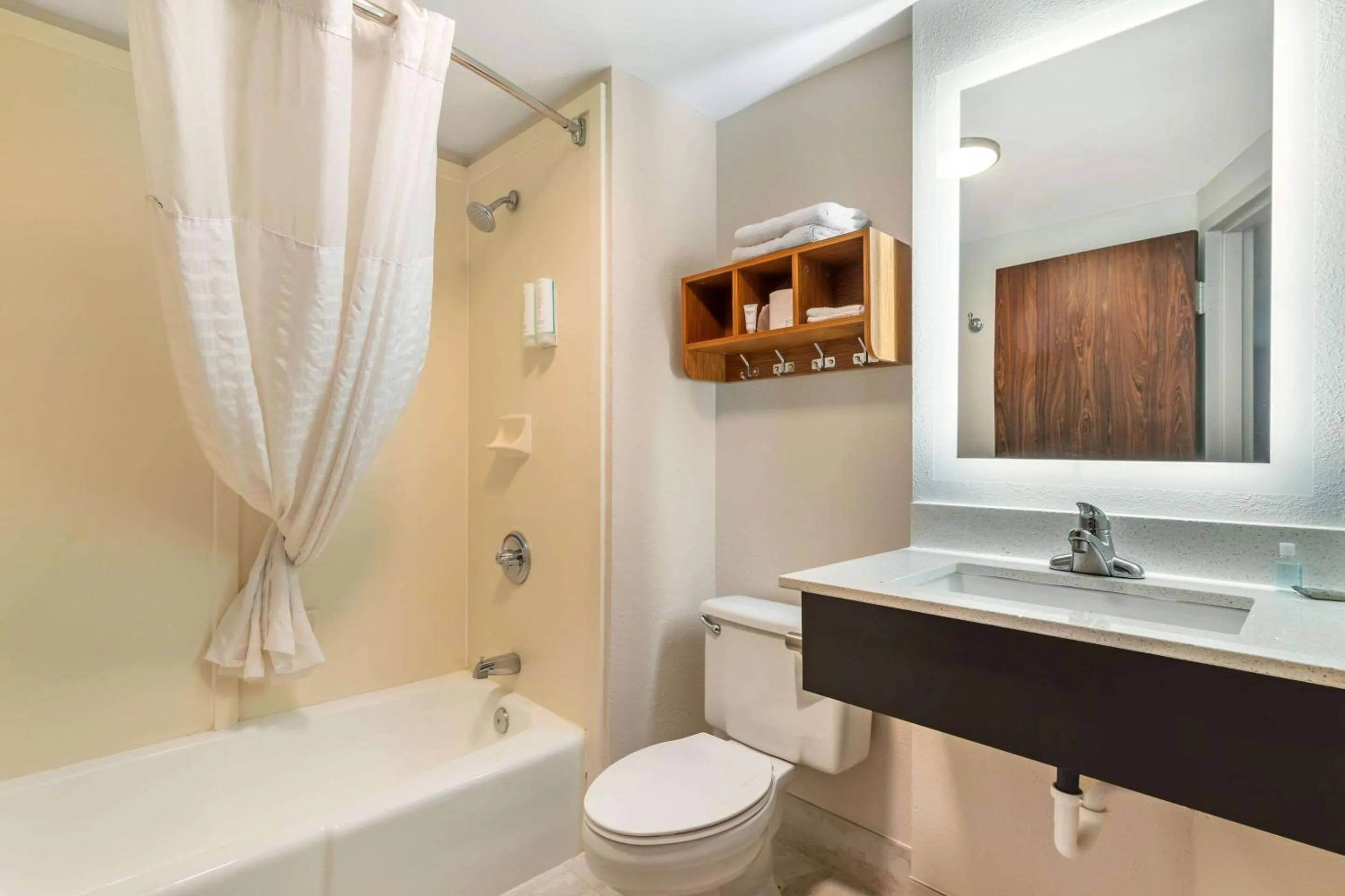 Bedroom in MainStay Suites Springfield IL