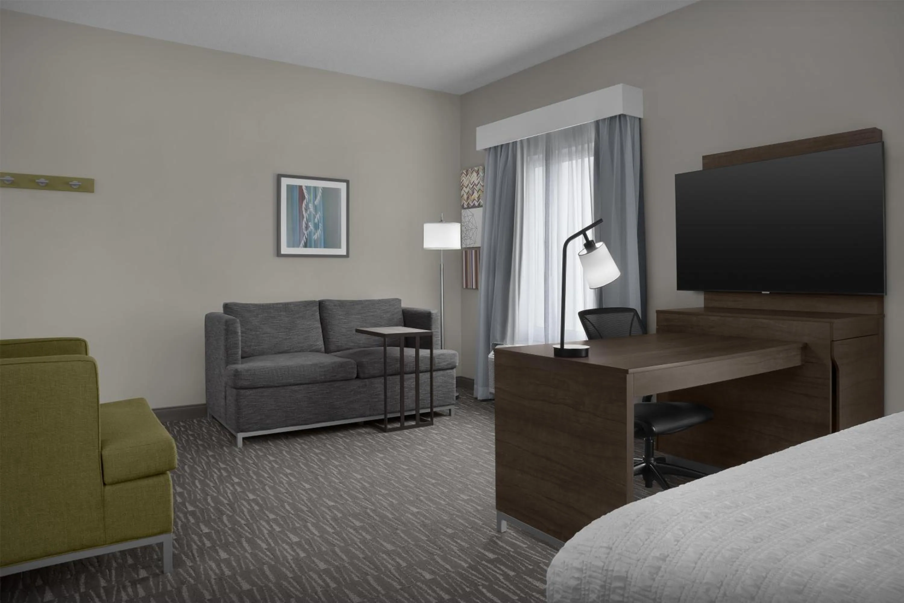 Living room, Bed in Hampton Inn & Suites Lakeland-South Polk Parkway