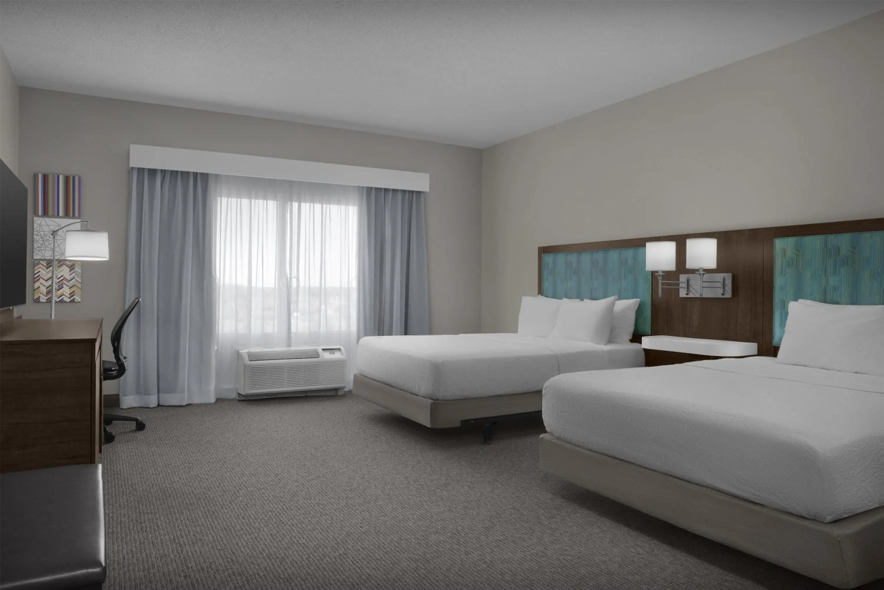 Bed in Hampton Inn & Suites Lakeland-South Polk Parkway
