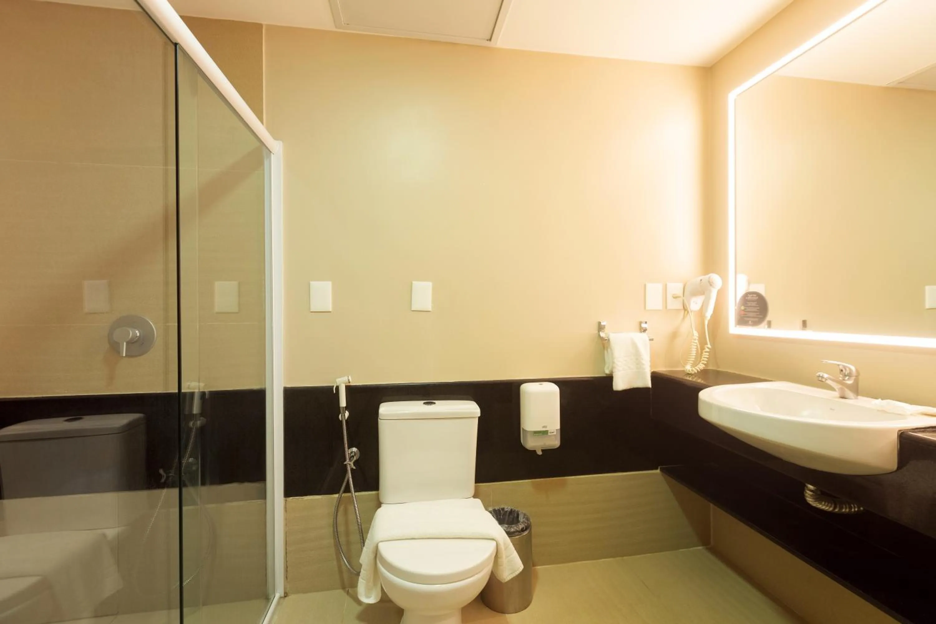 Bathroom in Ritz Lagoa da Anta Hotel & SPA