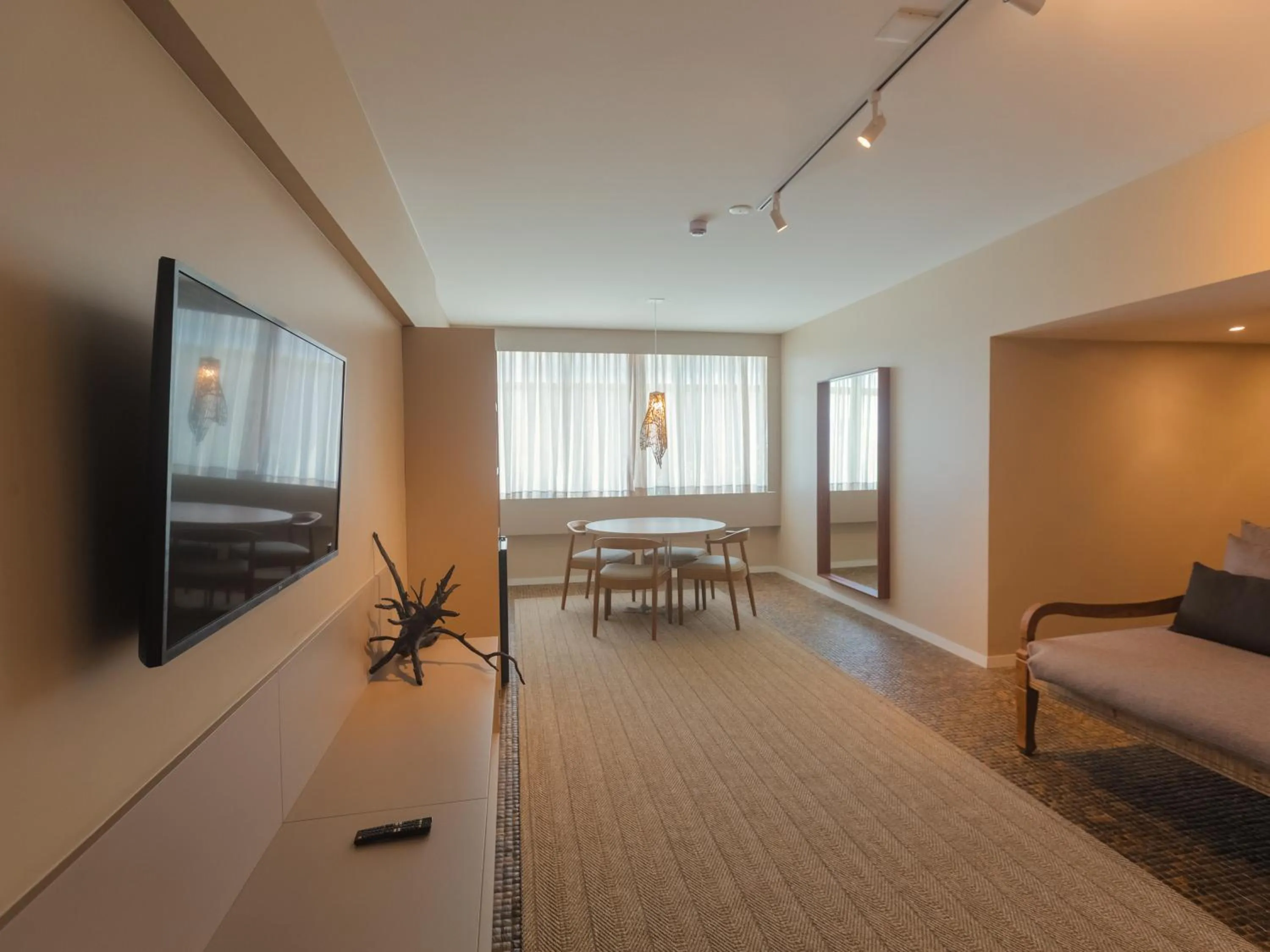 Bedroom in Ritz Lagoa da Anta Hotel & SPA