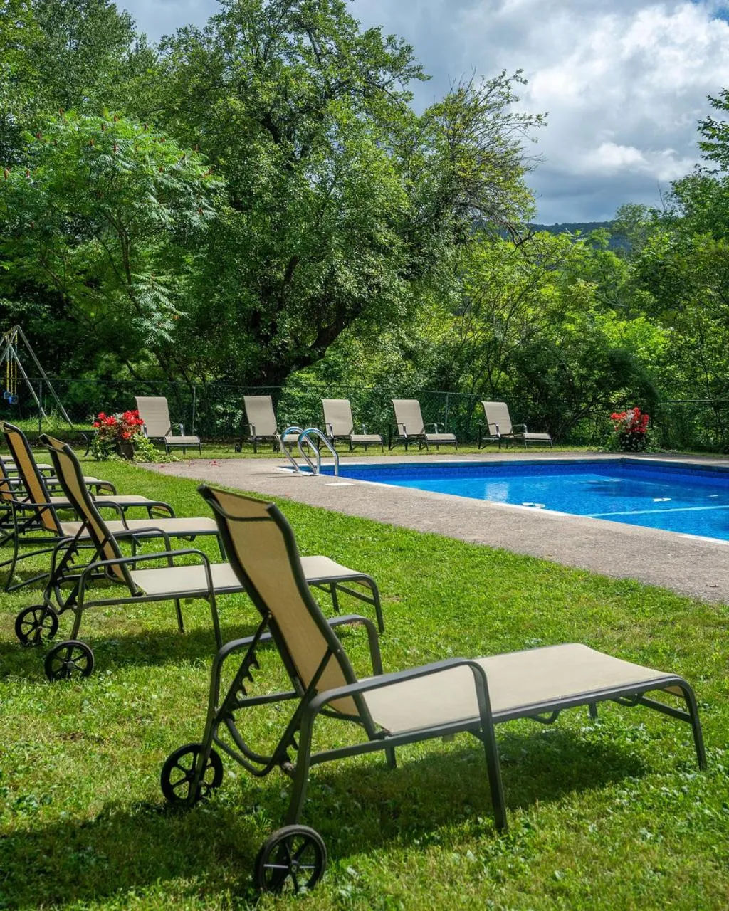 Catskill Seasons Inn