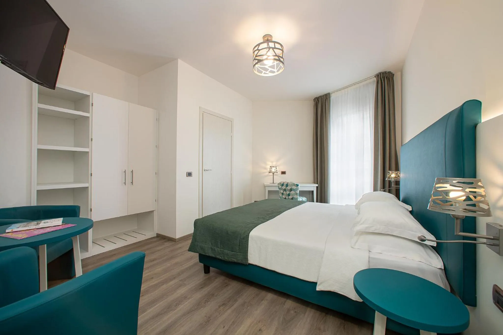 Bed in Regent's Hotel