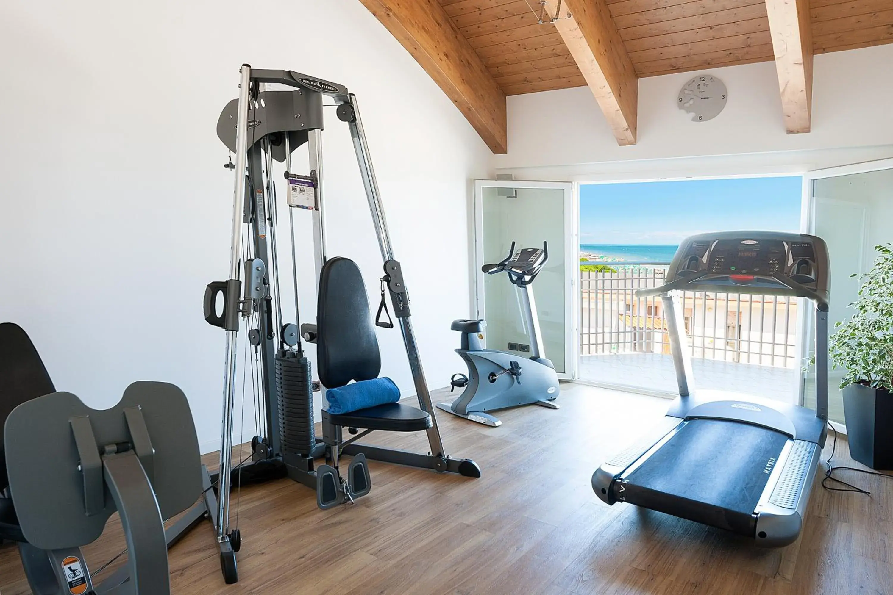 Fitness centre/facilities, Fitness Center/Facilities in Regent's Hotel