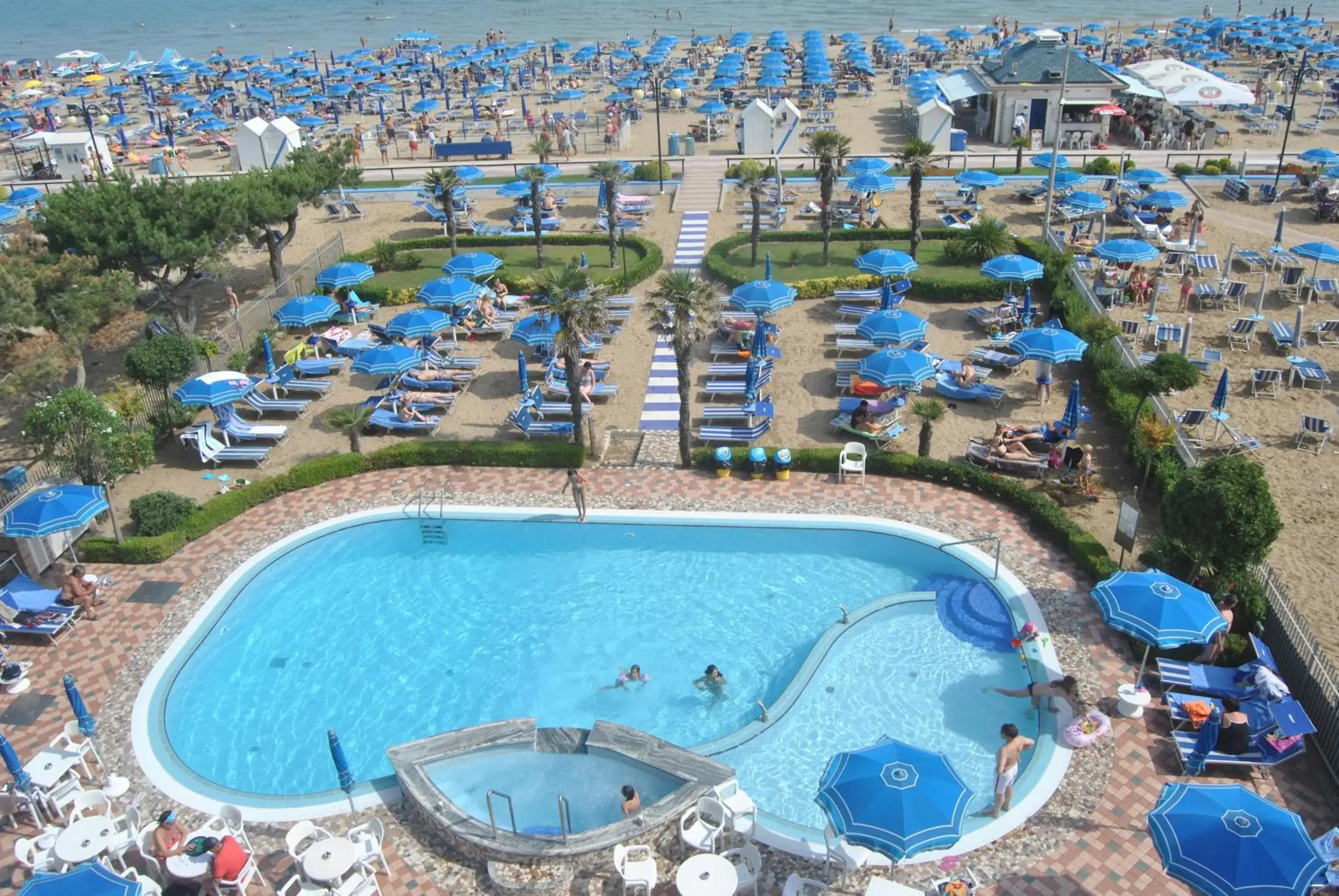 Pool View in Regent's Hotel