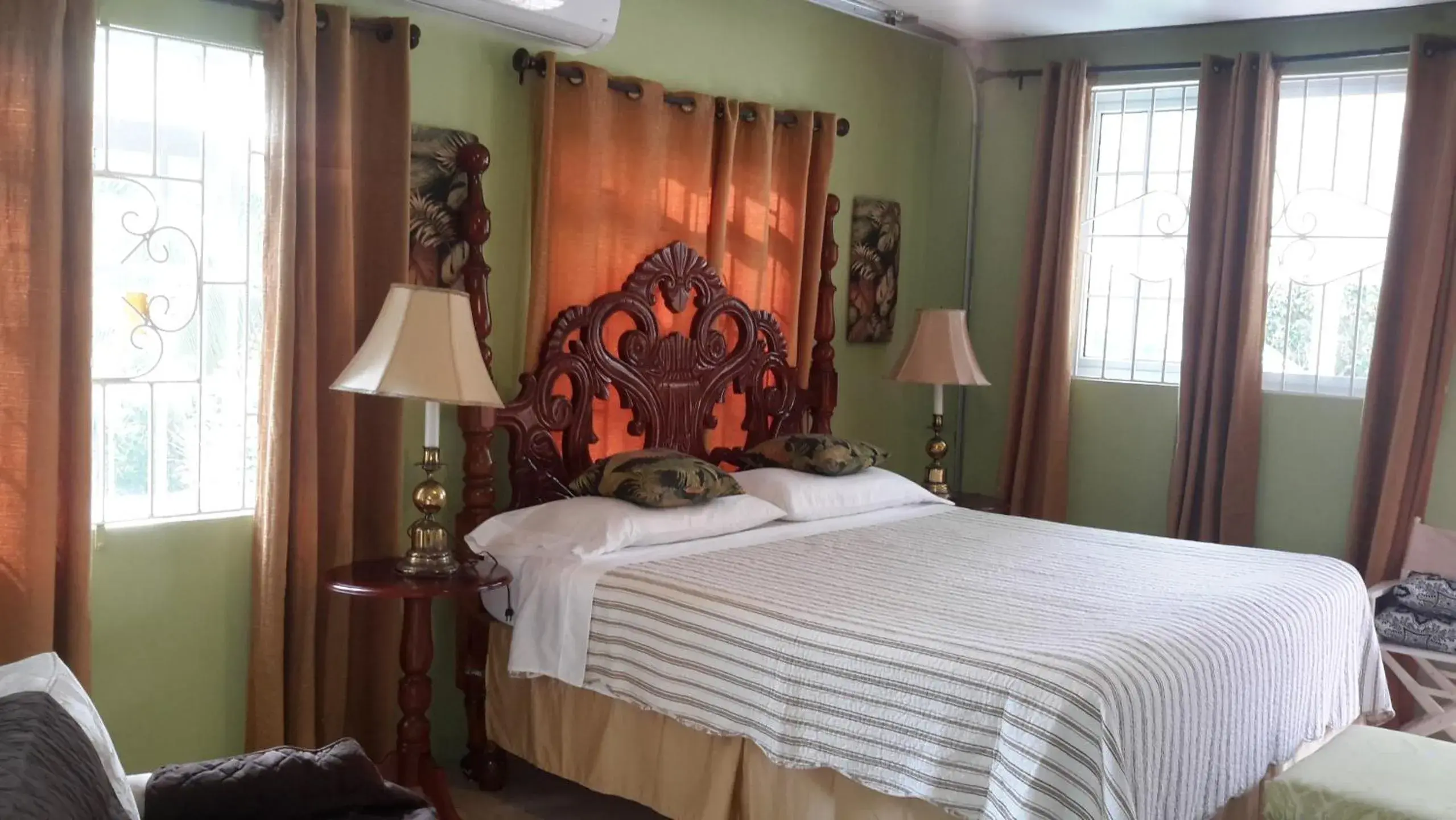 Deluxe Triple Room in Lorenton Hideaway Deluxe Triple Room in Lorenton Hideaway