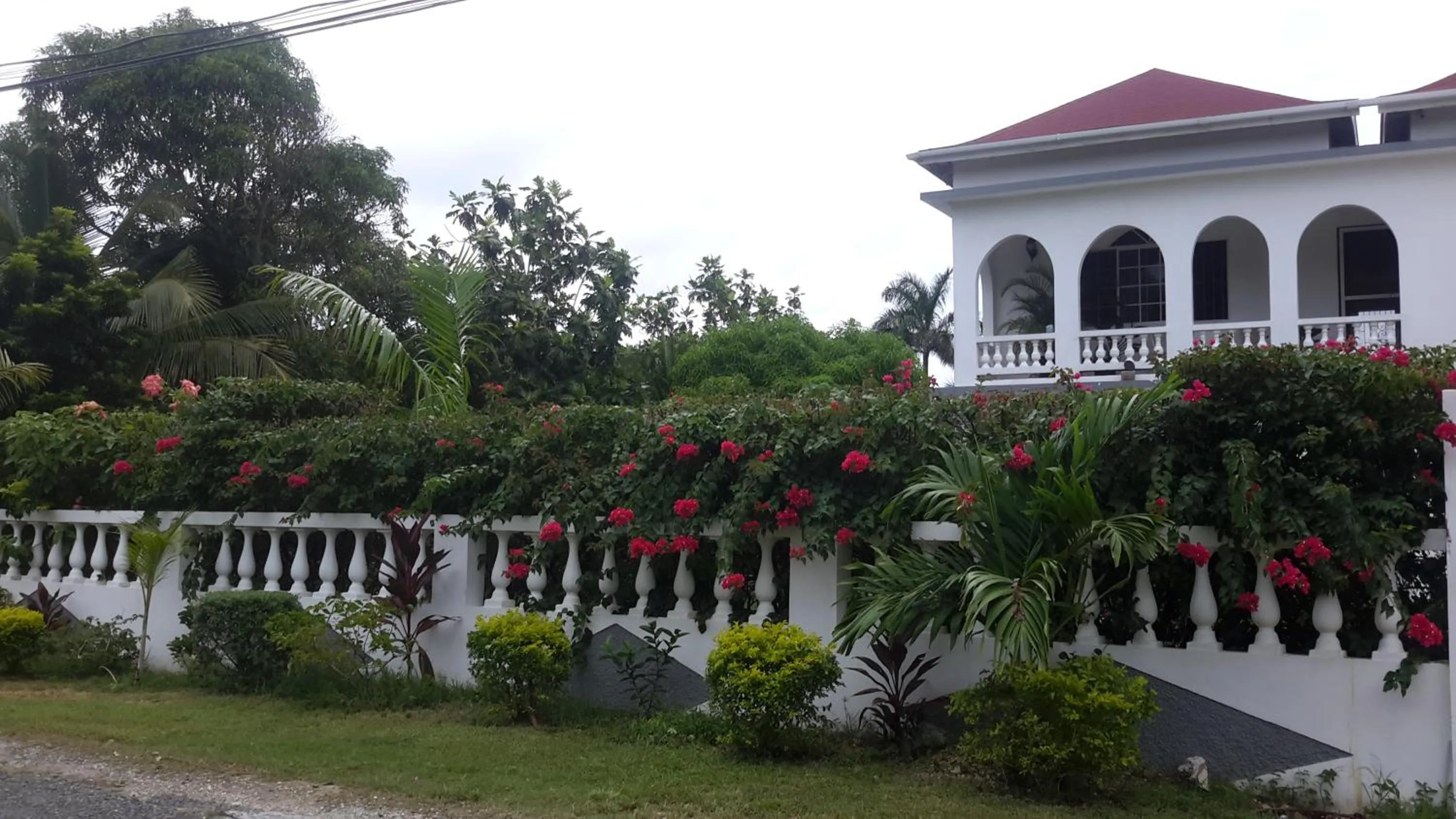Property building in Lorenton Hideaway
