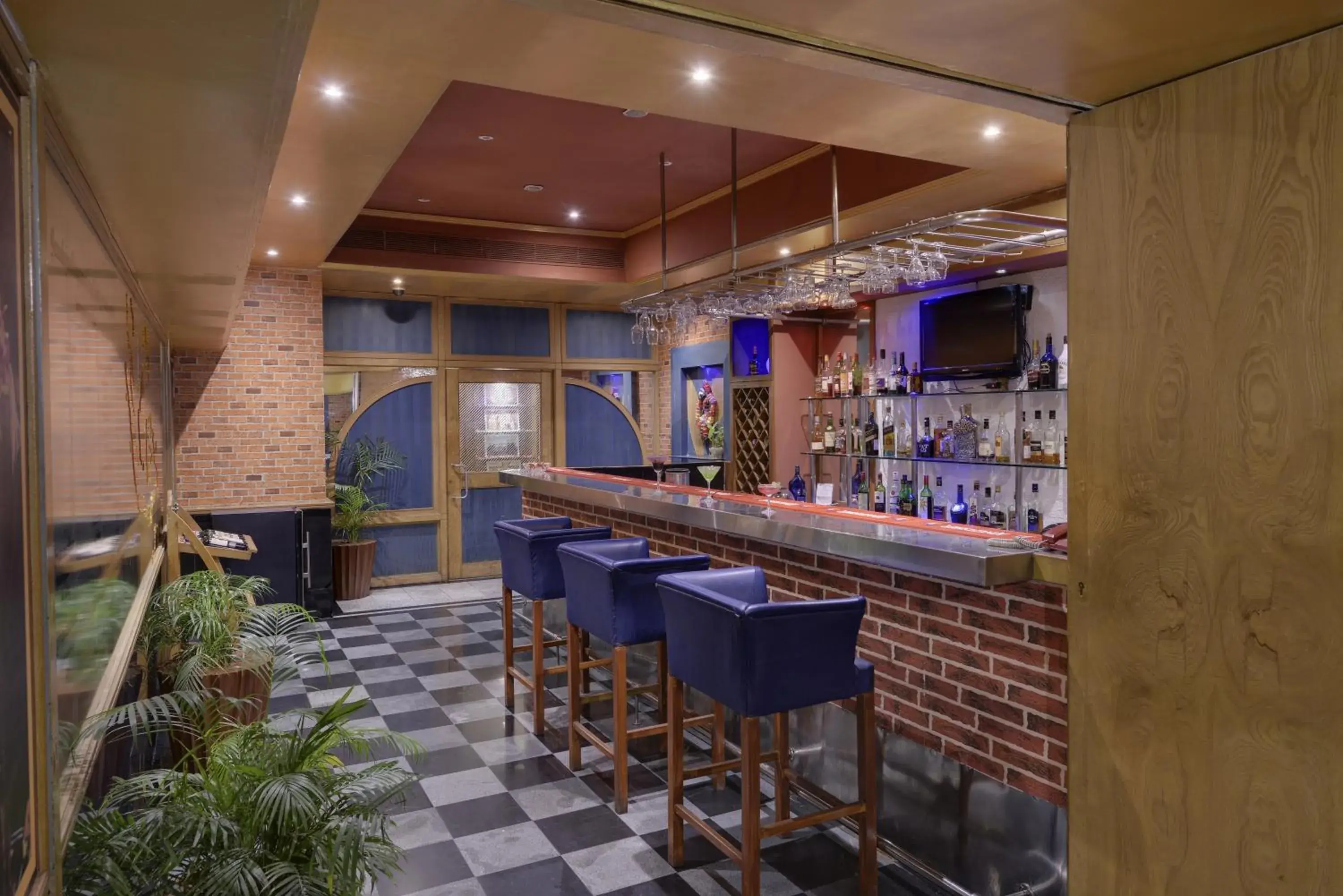 Lounge or bar in Pride Premier Pune Lounge or bar in Pride Premier Pune