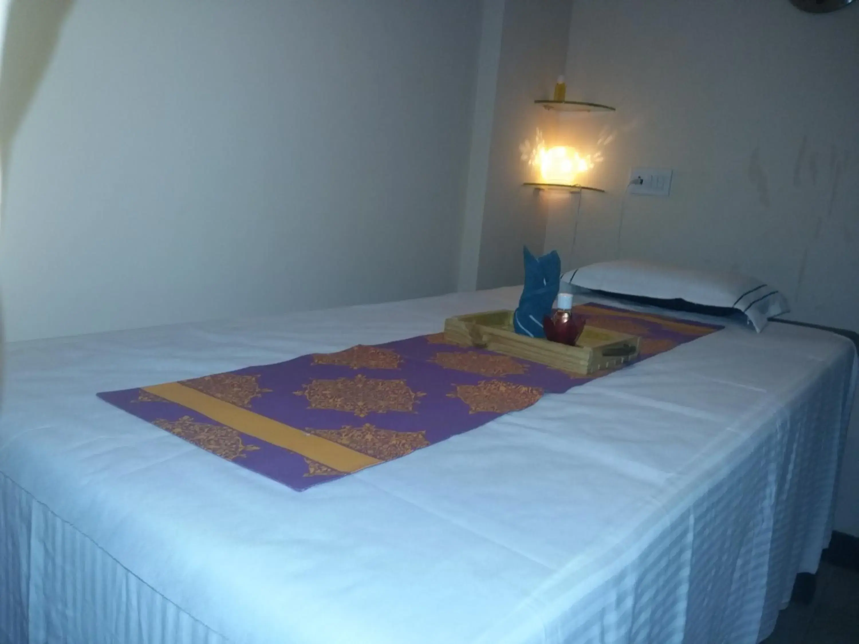 Massage, Bed in Pride Premier Pune Massage, Bed in Pride Premier Pune