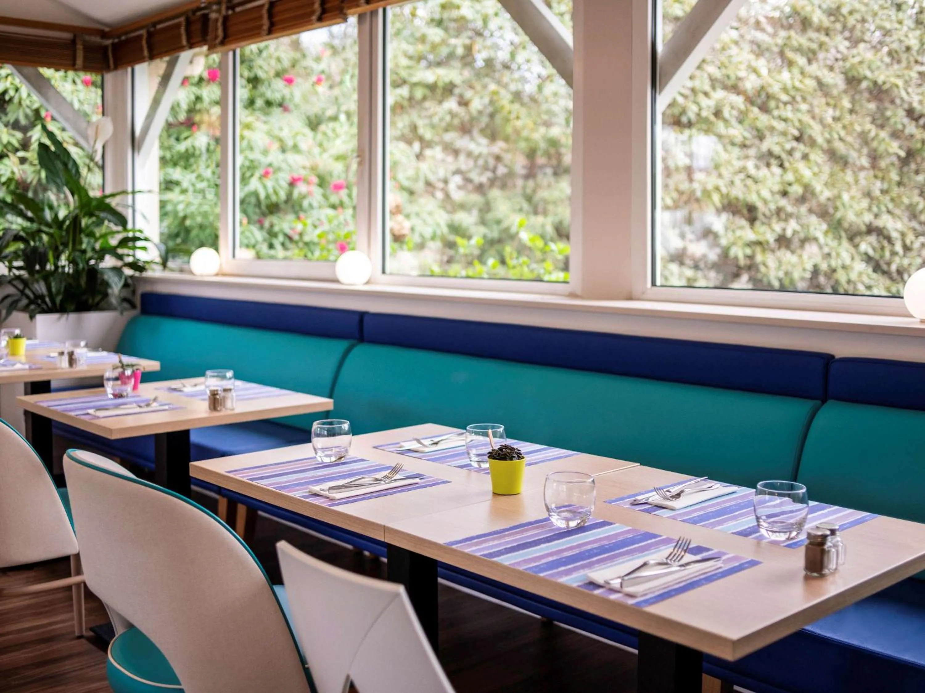 Restaurant/places to eat in ibis Styles Quimper