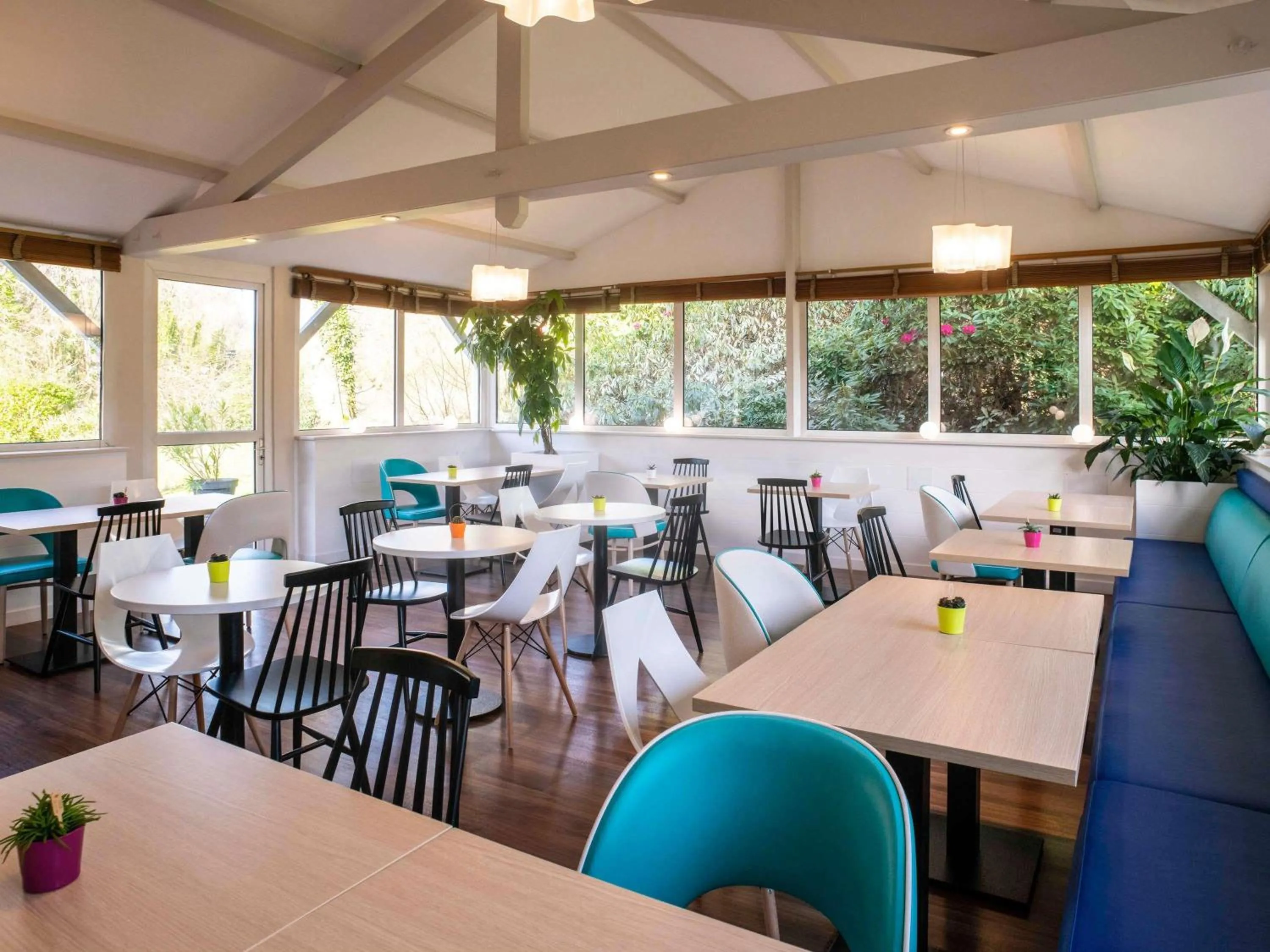 Restaurant/places to eat in ibis Styles Quimper